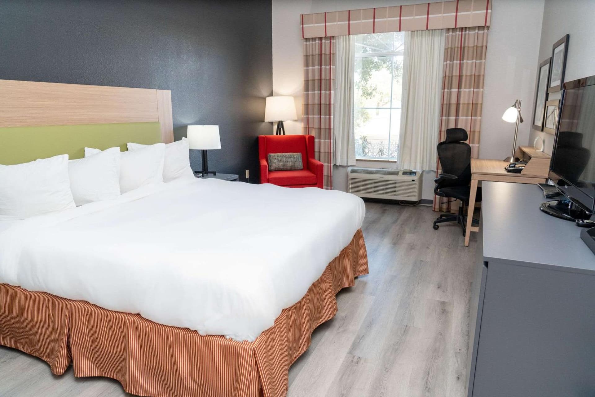 Country Inn & Suites by Radisson, College Station, TX gallery photo in College Station, TX — image 57