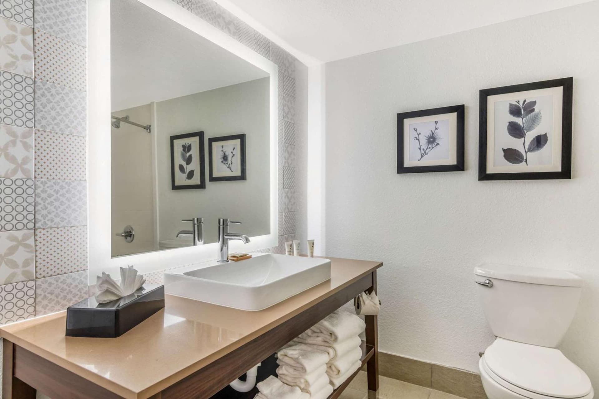 Country Inn & Suites by Radisson, Atlanta Airport South, GA gallery photo in Atlanta, GA — image 43
