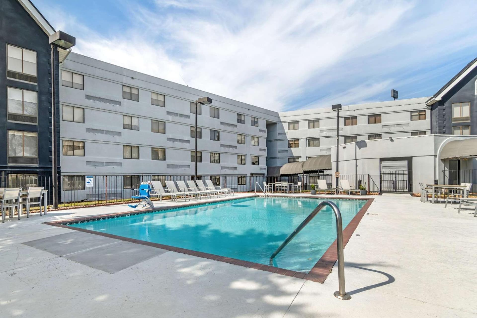 Country Inn & Suites by Radisson, Atlanta Airport South, GA gallery photo in Atlanta, GA — image 34