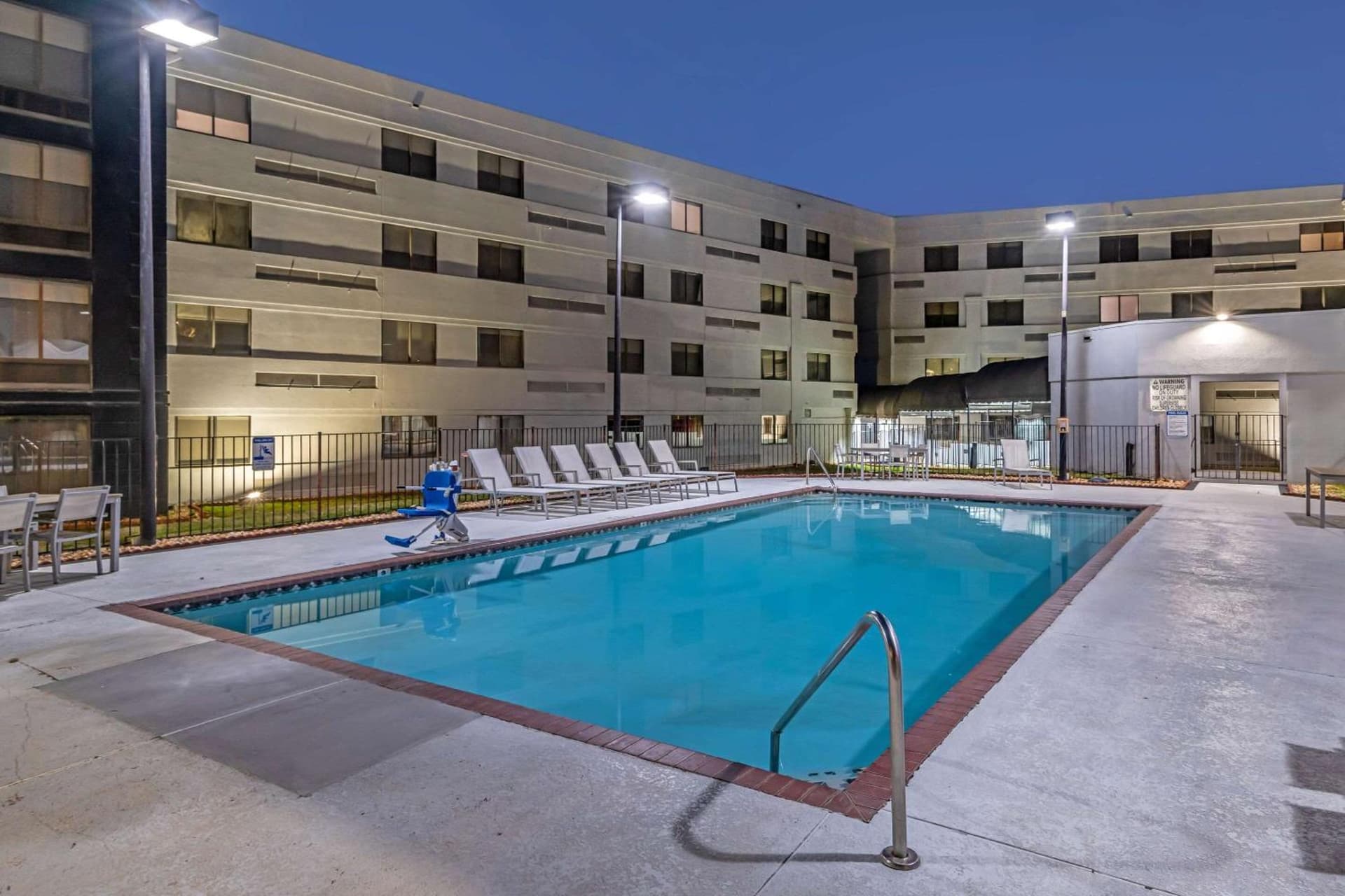 Country Inn & Suites by Radisson, Atlanta Airport South, GA gallery photo in Atlanta, GA — image 33