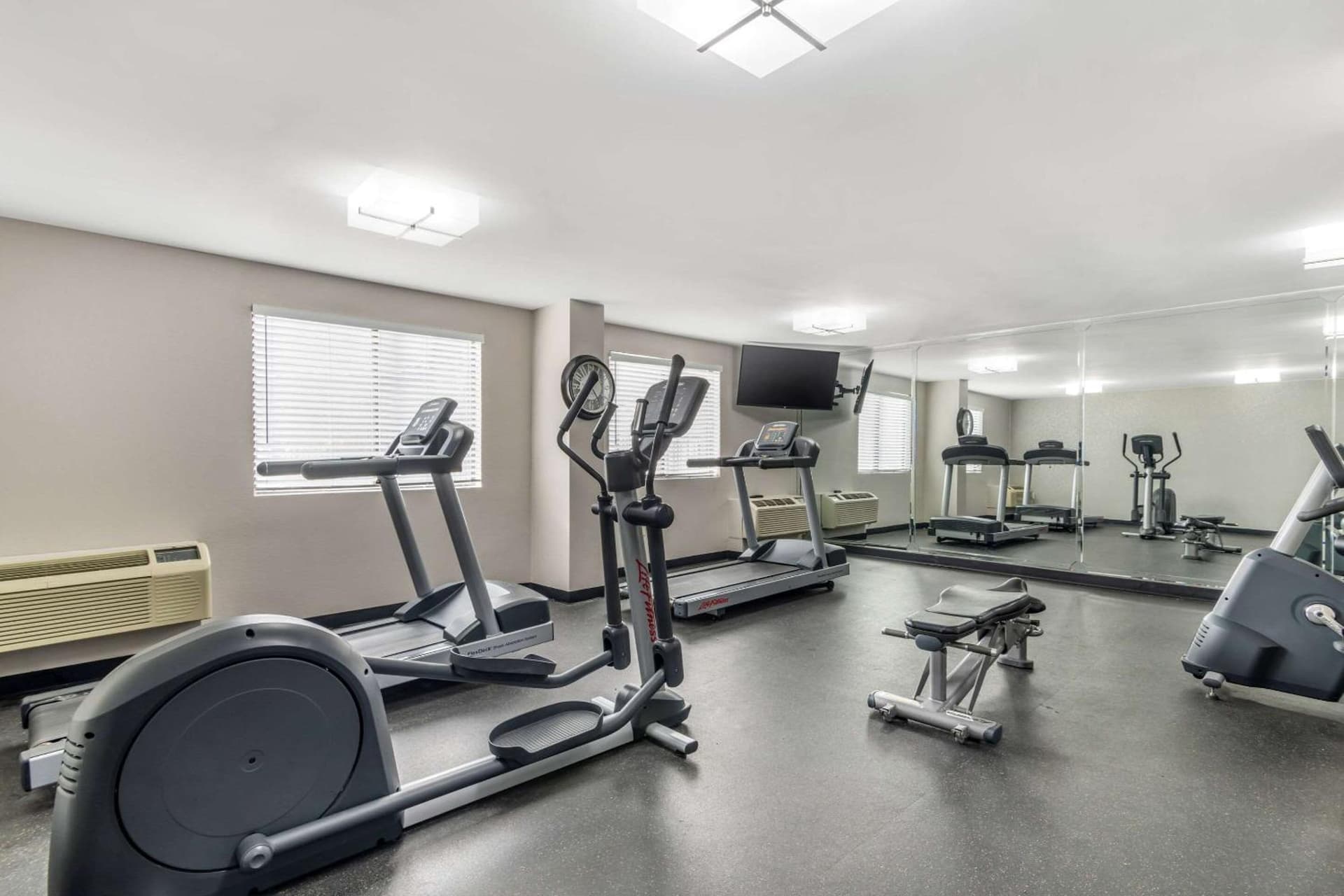 Country Inn & Suites by Radisson, Atlanta Airport South, GA gallery photo in Atlanta, GA — image 25