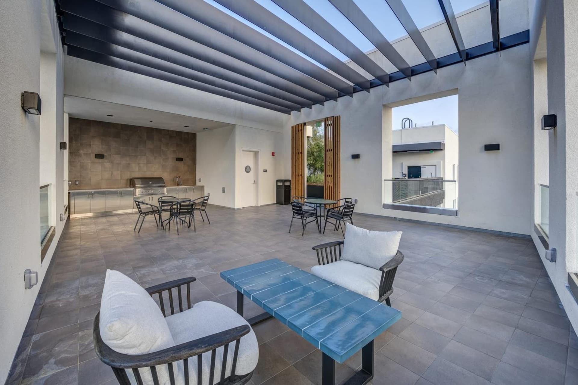 StaysPro - Cityscape Luxury Rental Homes in the Heart of Los Angeles featured exterior or lobby in Los Angeles, CA — similar hotel