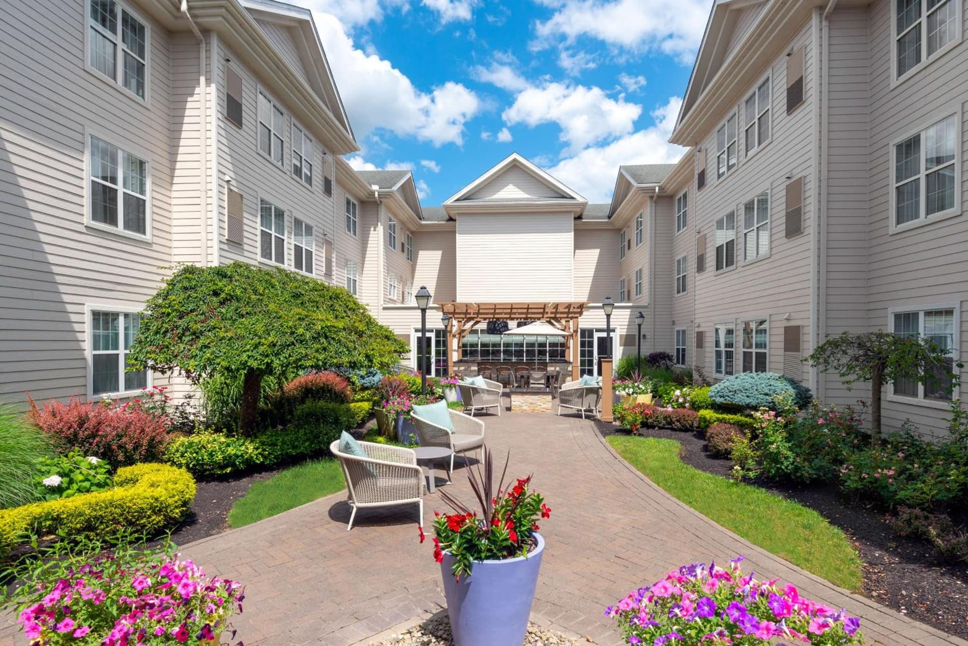 Homewood Suites by Hilton Buffalo/Airport property views in Cheektowaga — gallery photo 3
