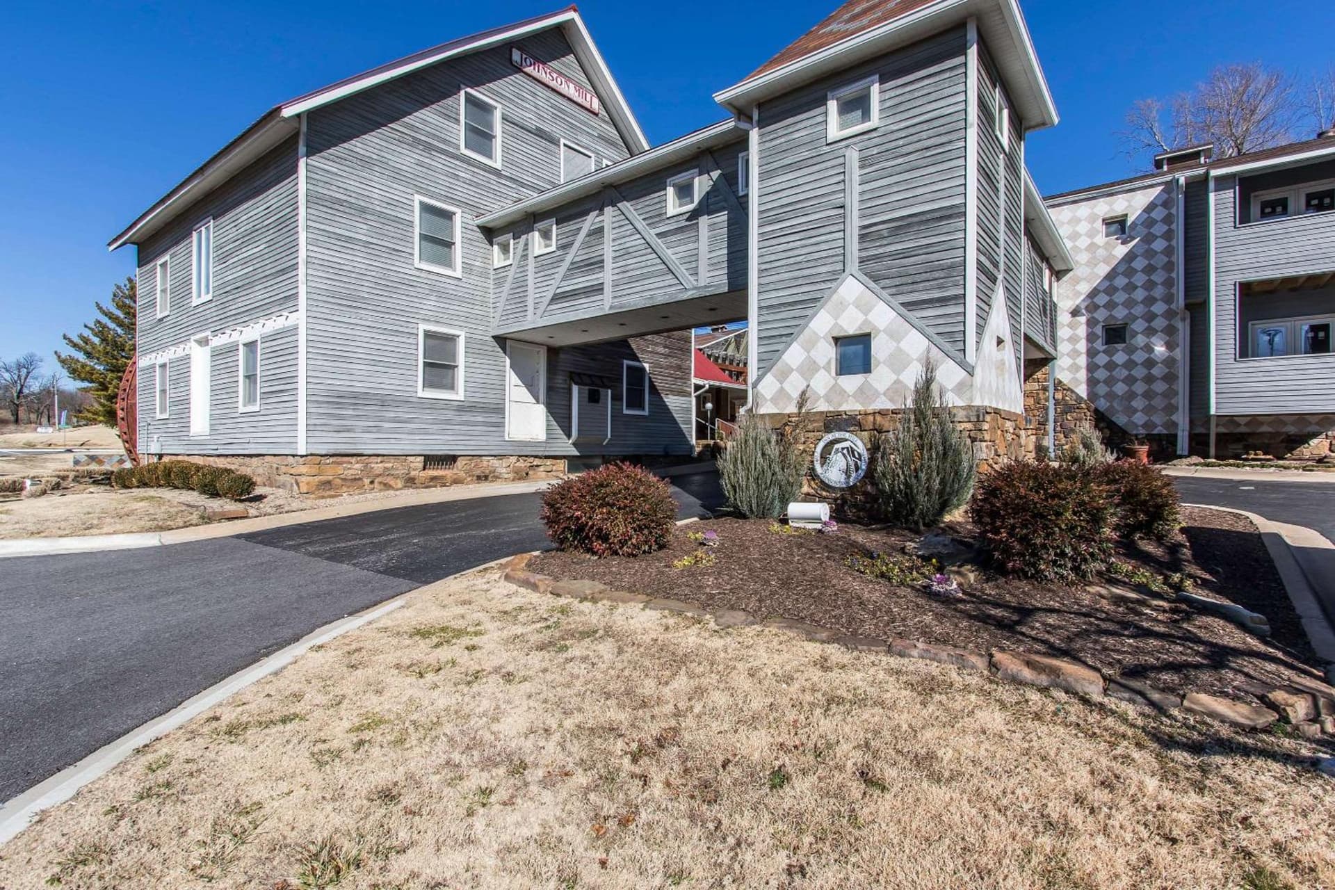 Inn at the Mill, an Ascend Collection Hotel property views in Fayetteville, AR — gallery photo 3