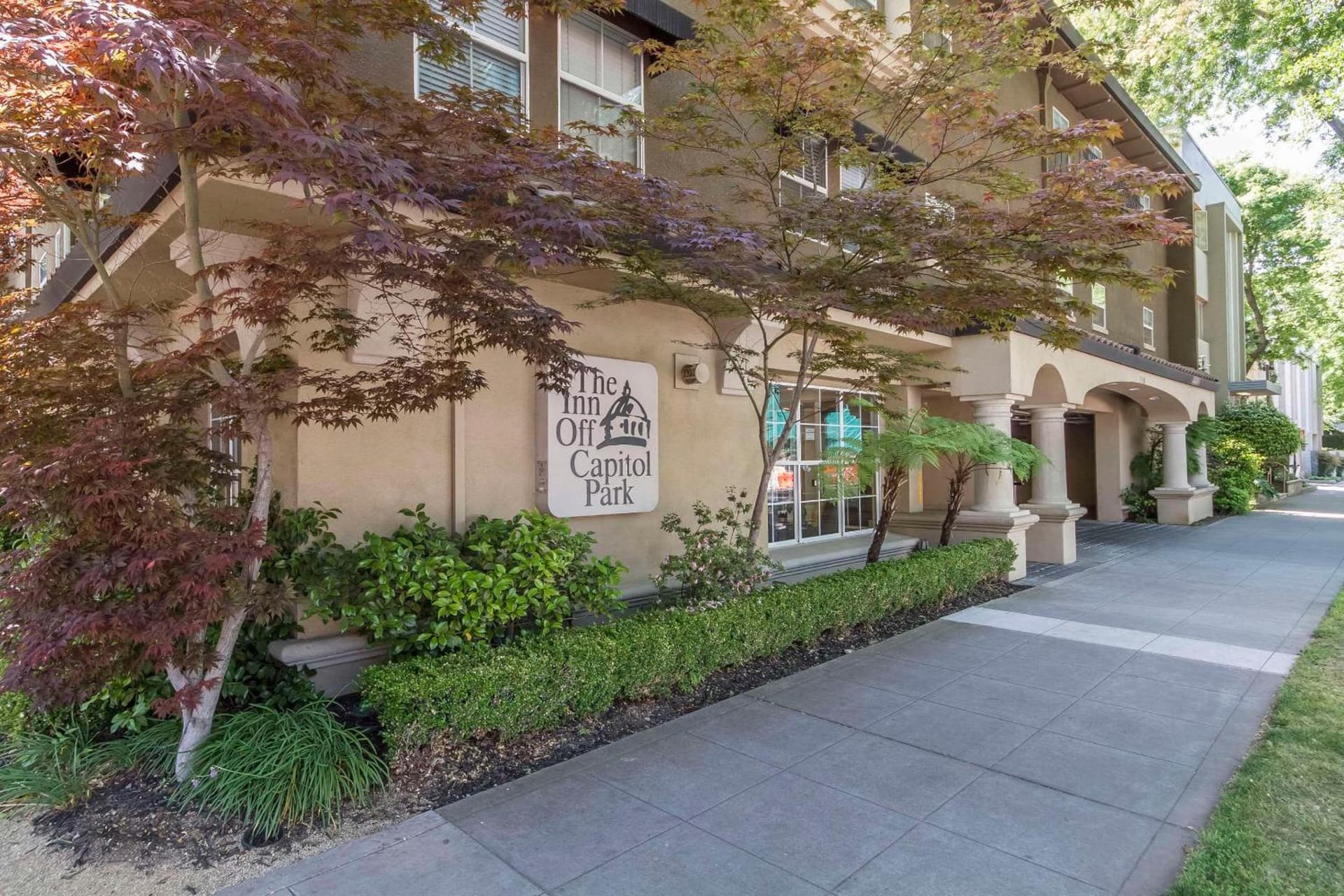 Inn Off Capitol Park, an Ascend Collection Hotel interior in Sacramento, CA — gallery photo 2