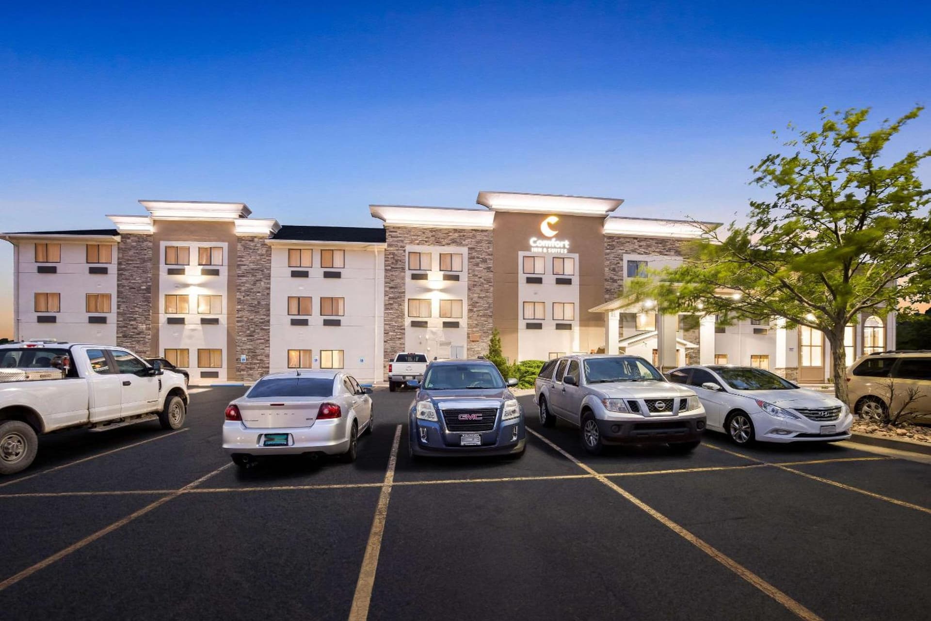 Comfort Inn & Suites Pueblo gallery photo in Pueblo, CO — image 57