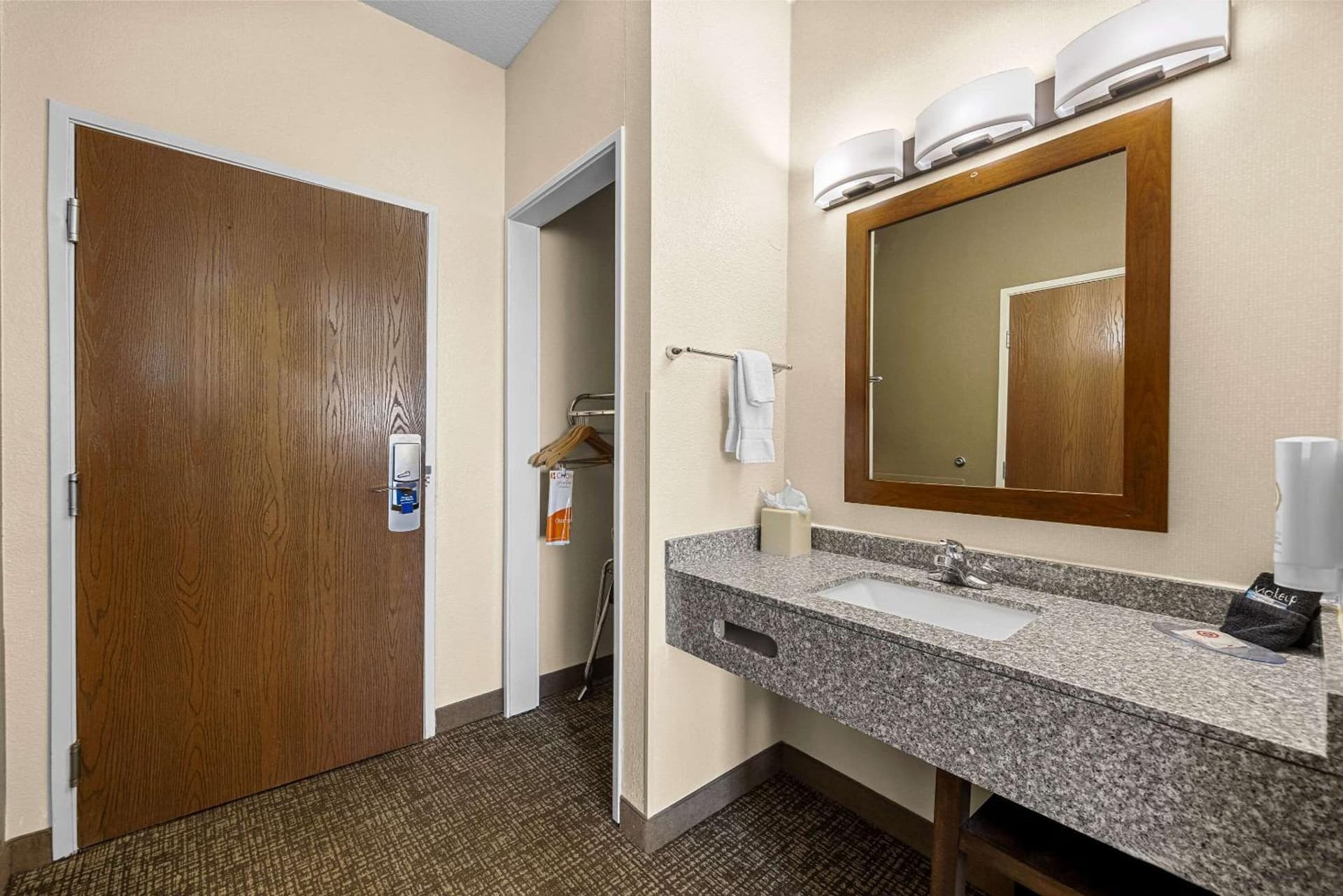 Comfort Inn & Suites Pueblo gallery photo in Pueblo, CO — image 50