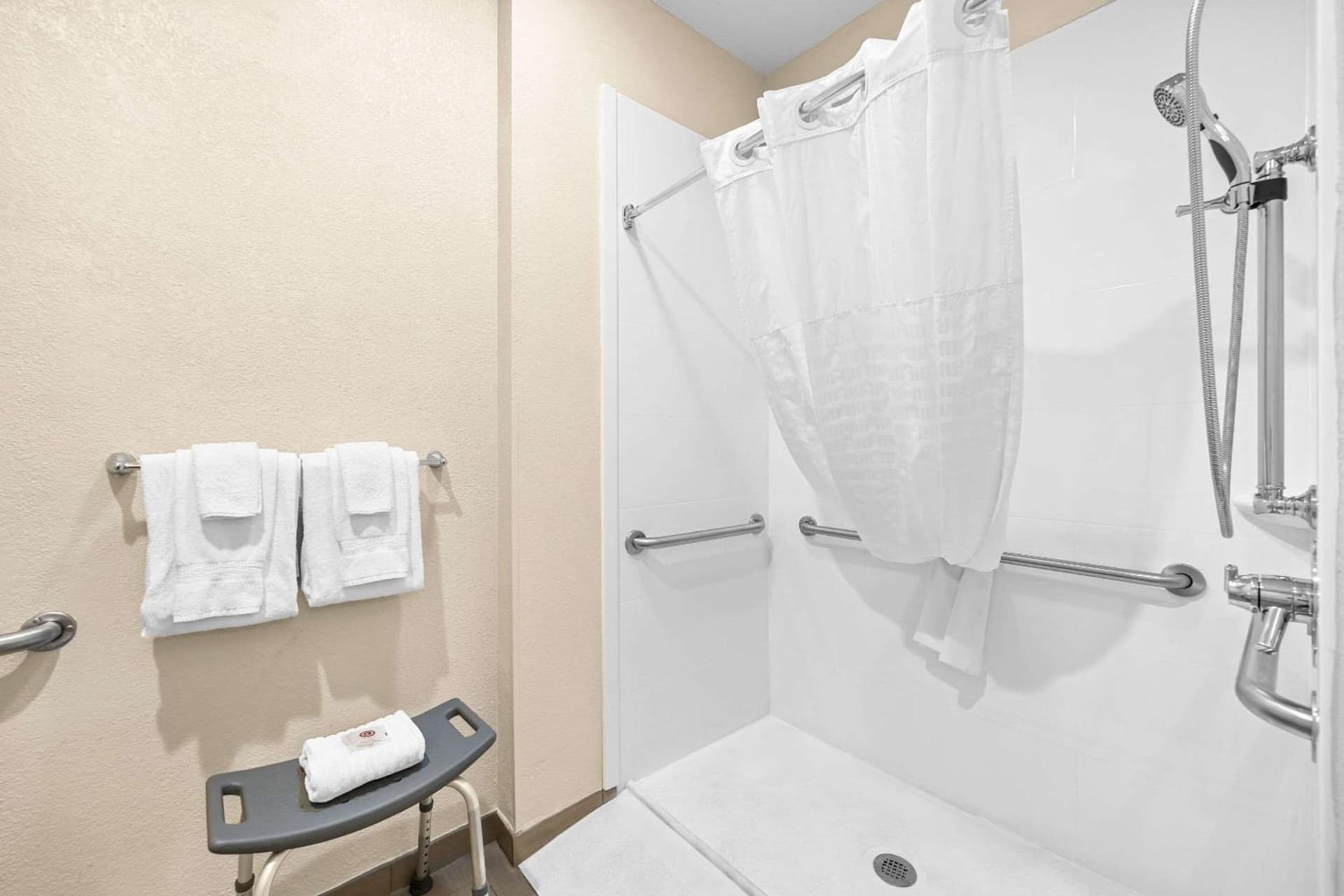 Comfort Inn & Suites Pueblo gallery photo in Pueblo, CO — image 27