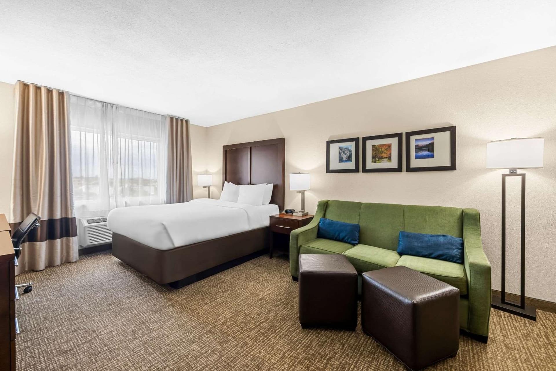 Comfort Inn & Suites Pueblo gallery photo in Pueblo, CO — image 78