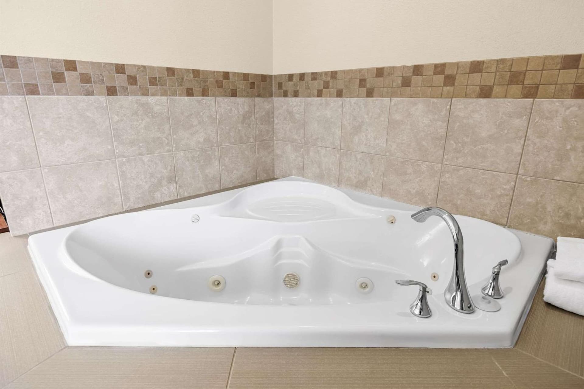 Comfort Inn & Suites Pueblo gallery photo in Pueblo, CO — image 30
