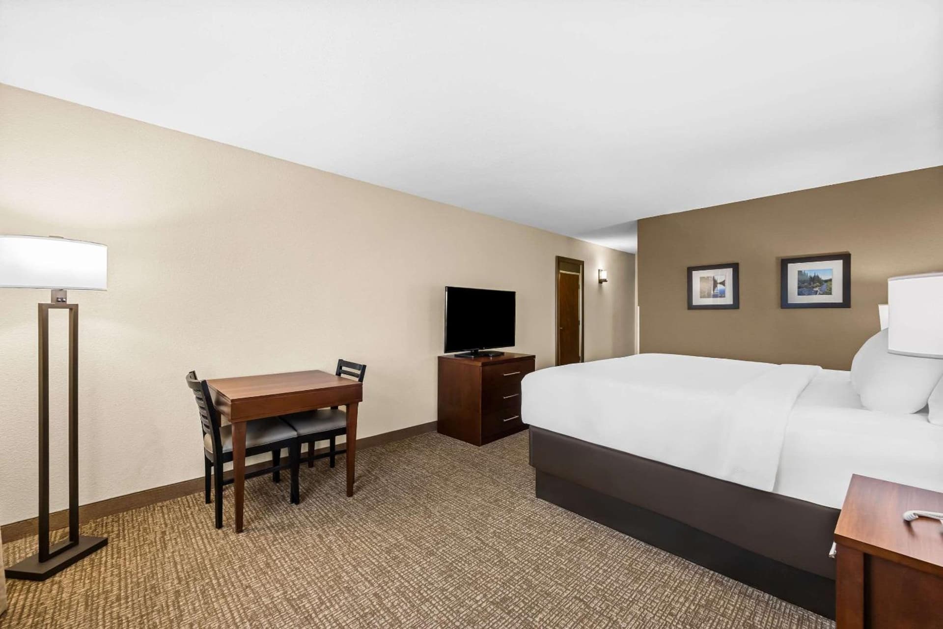 Comfort Inn & Suites Pueblo gallery photo in Pueblo, CO — image 79