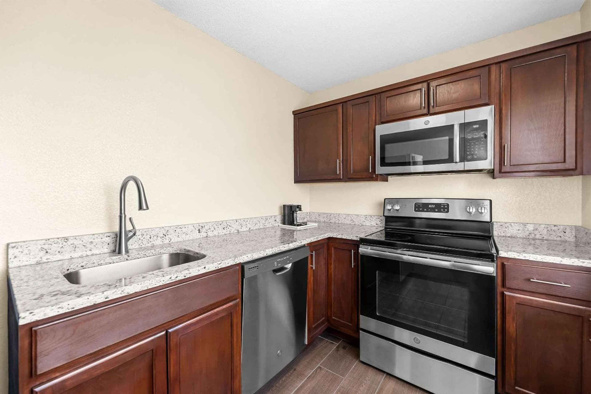 Comfort Inn & Suites Pueblo gallery photo in Pueblo, CO — image 55