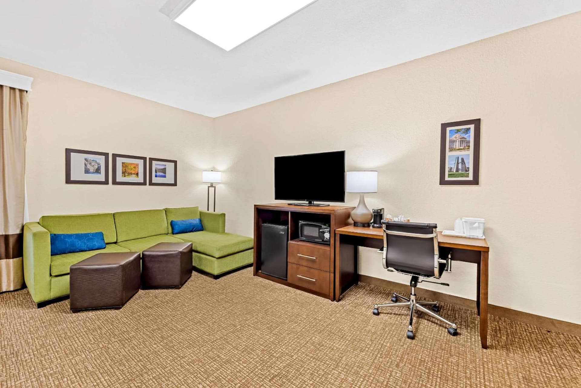 Comfort Inn & Suites Pueblo gallery photo in Pueblo, CO — image 68