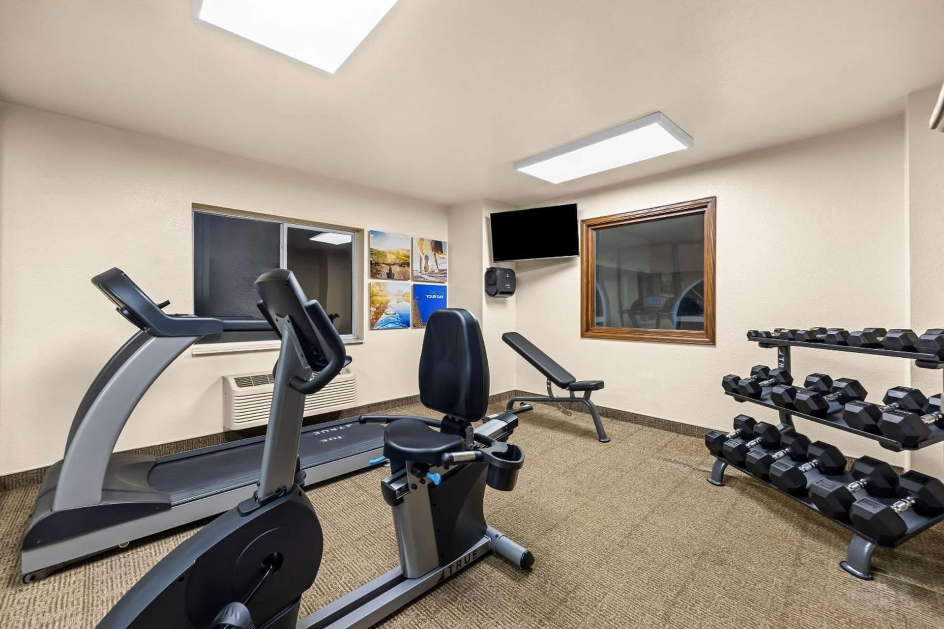 Comfort Inn & Suites Pueblo gallery photo in Pueblo, CO — image 61