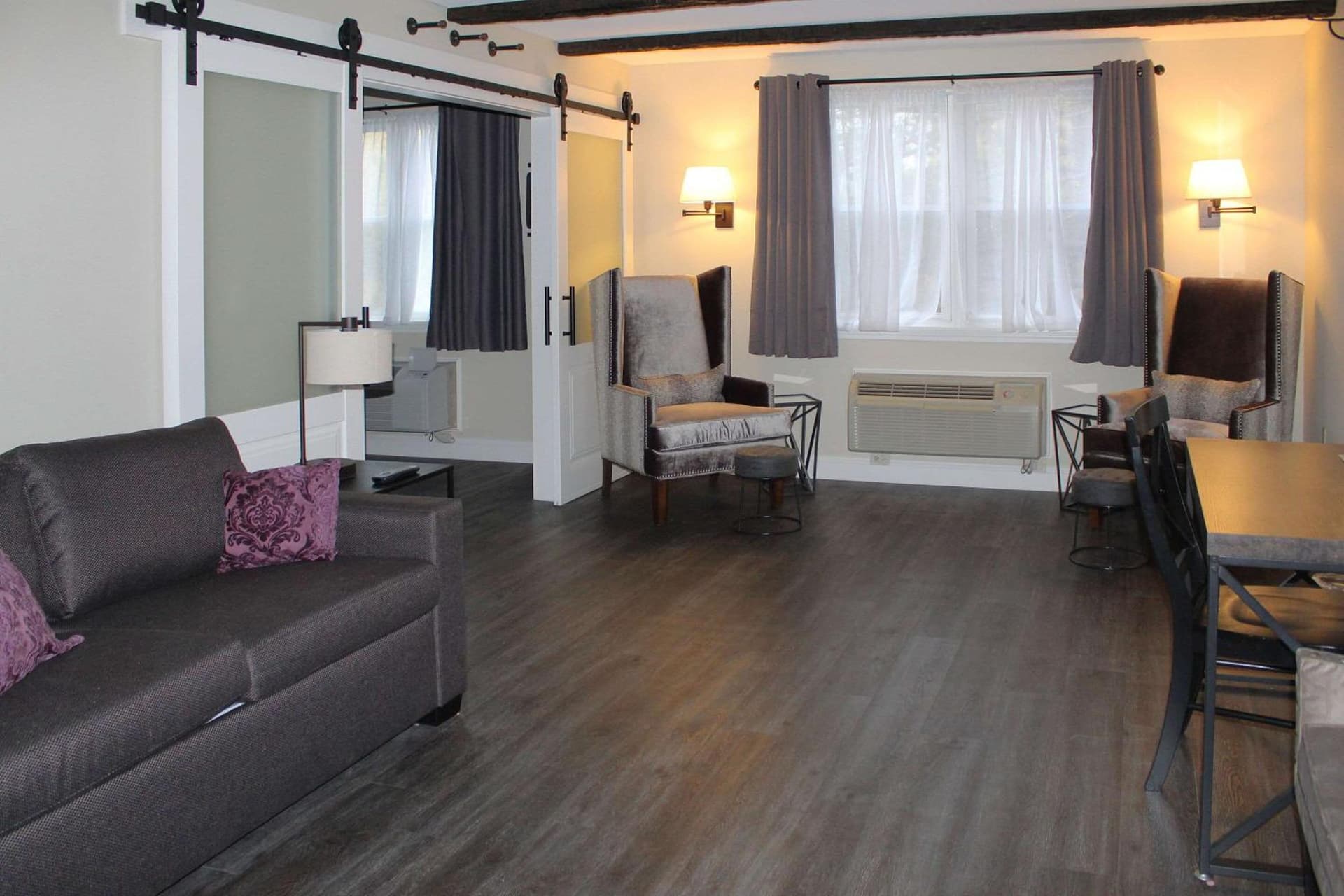 The Century House Latham - North Albany, an Ascend Collection Hotel gallery photo in Latham, NY — image 31