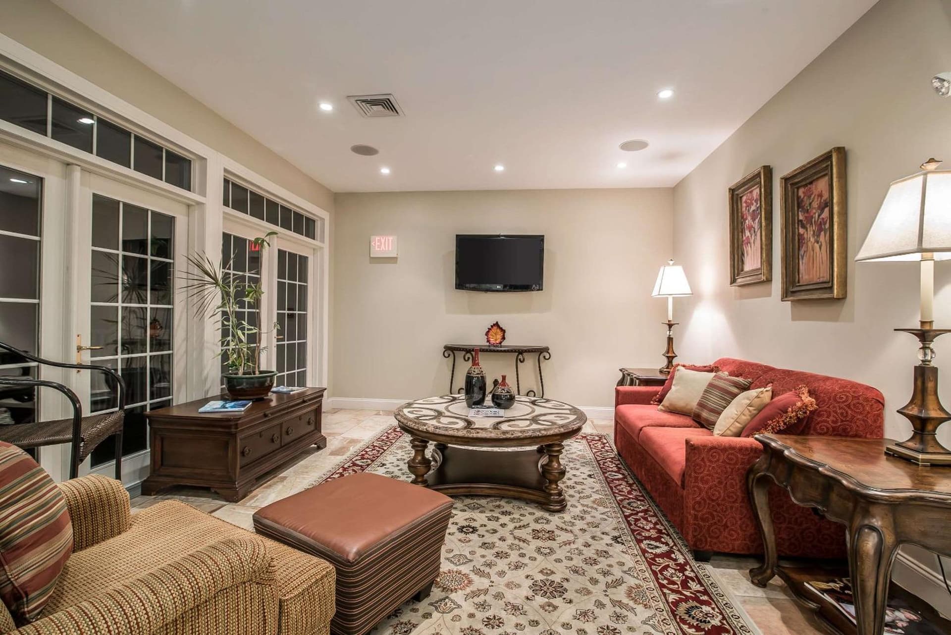 Riverside Hotel, an Ascend Collection Hotel property views in West Chesterfield — gallery photo 3