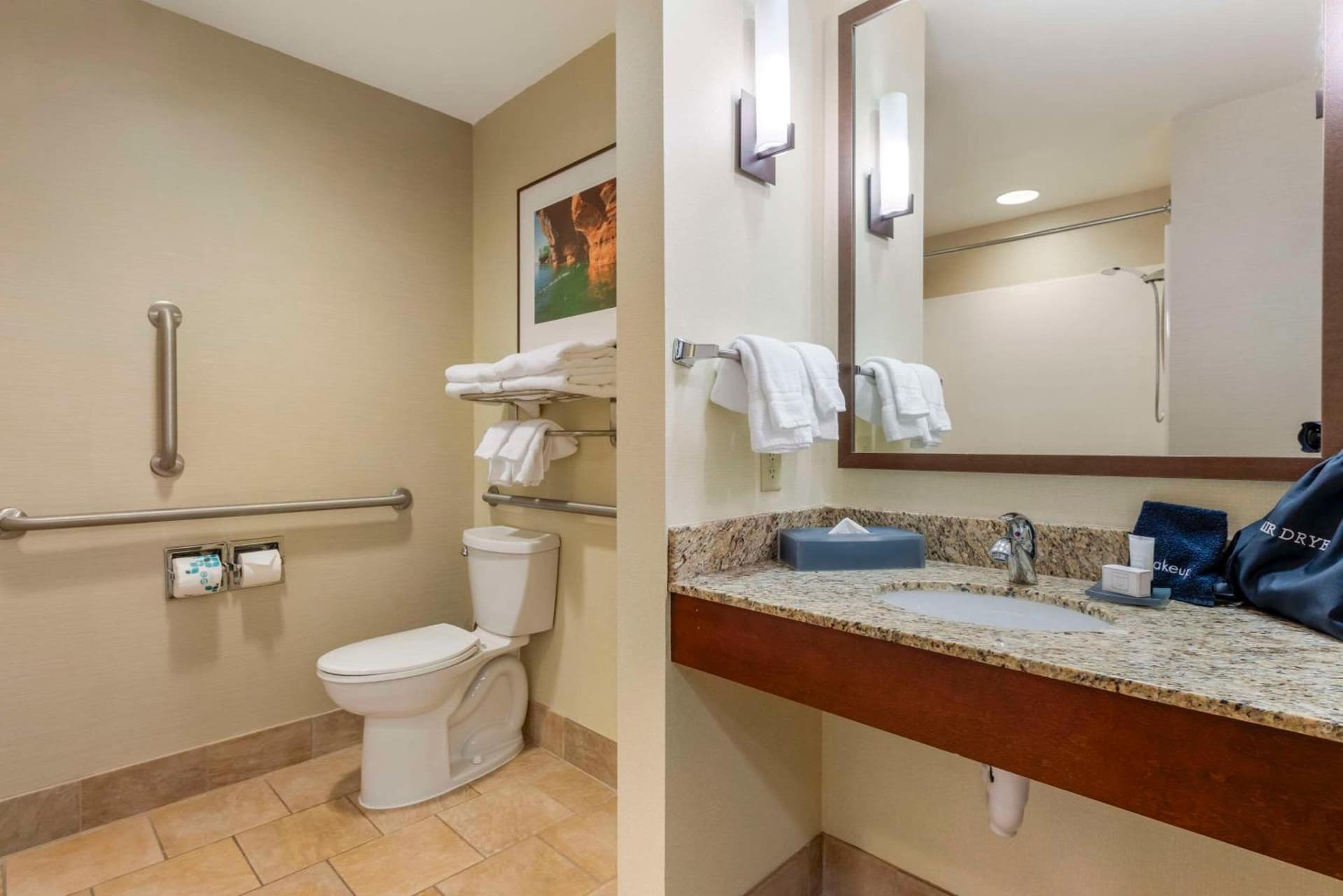 Lift Bridge Lodge, an Ascend Collection Hotel gallery photo in Duluth, MN — image 5
