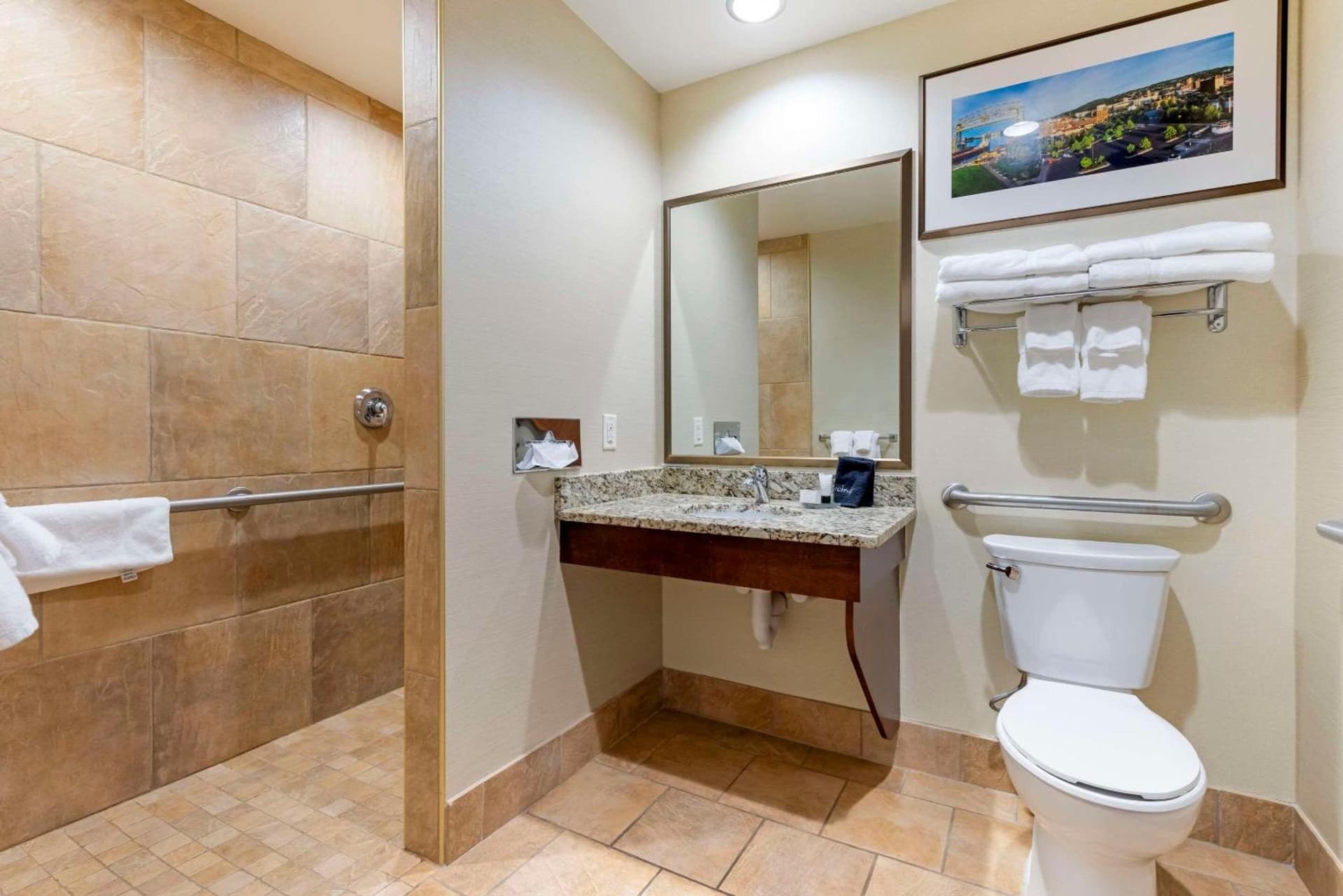 Lift Bridge Lodge, an Ascend Collection Hotel gallery photo in Duluth, MN — image 9