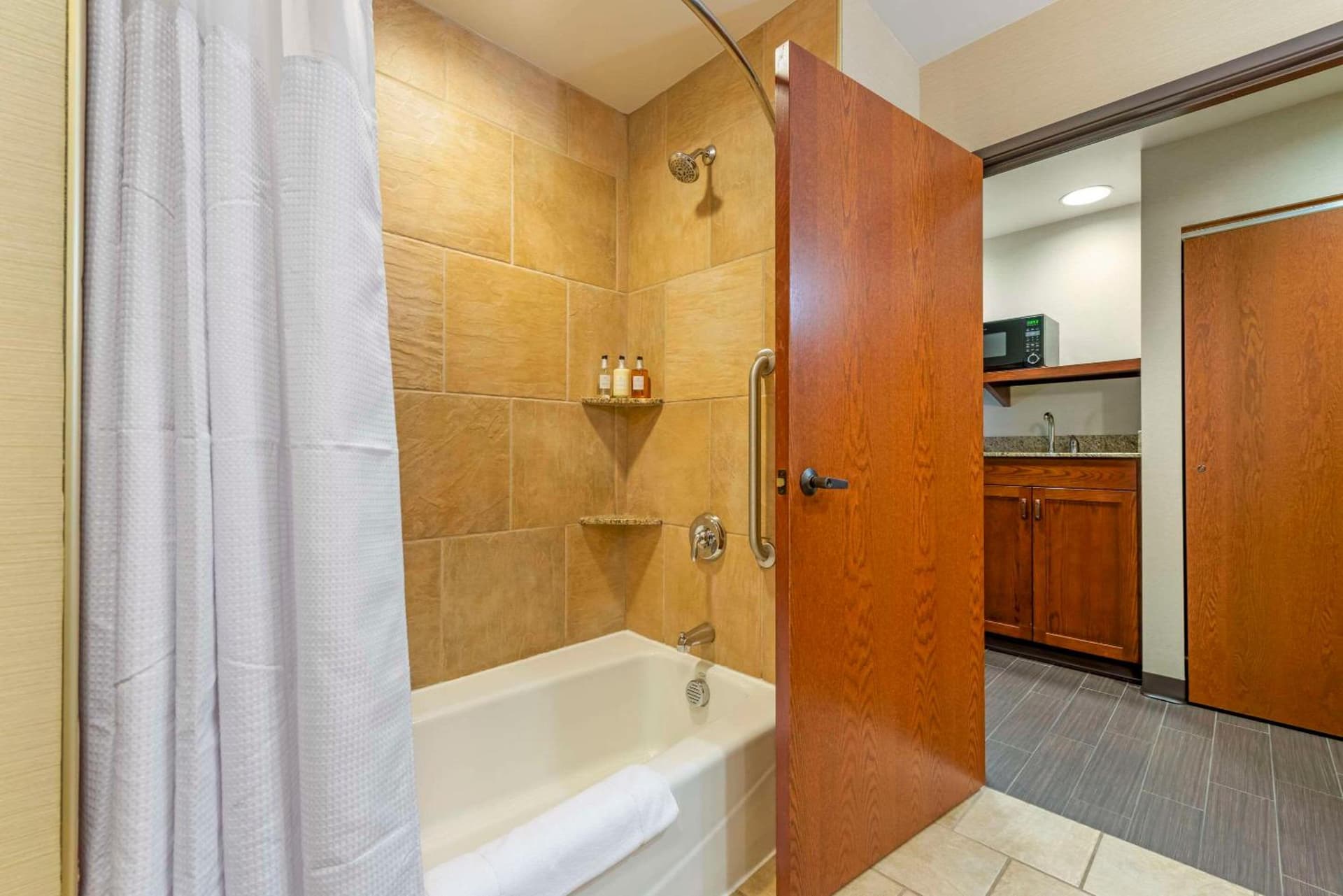 Lift Bridge Lodge, an Ascend Collection Hotel gallery photo in Duluth, MN — image 37