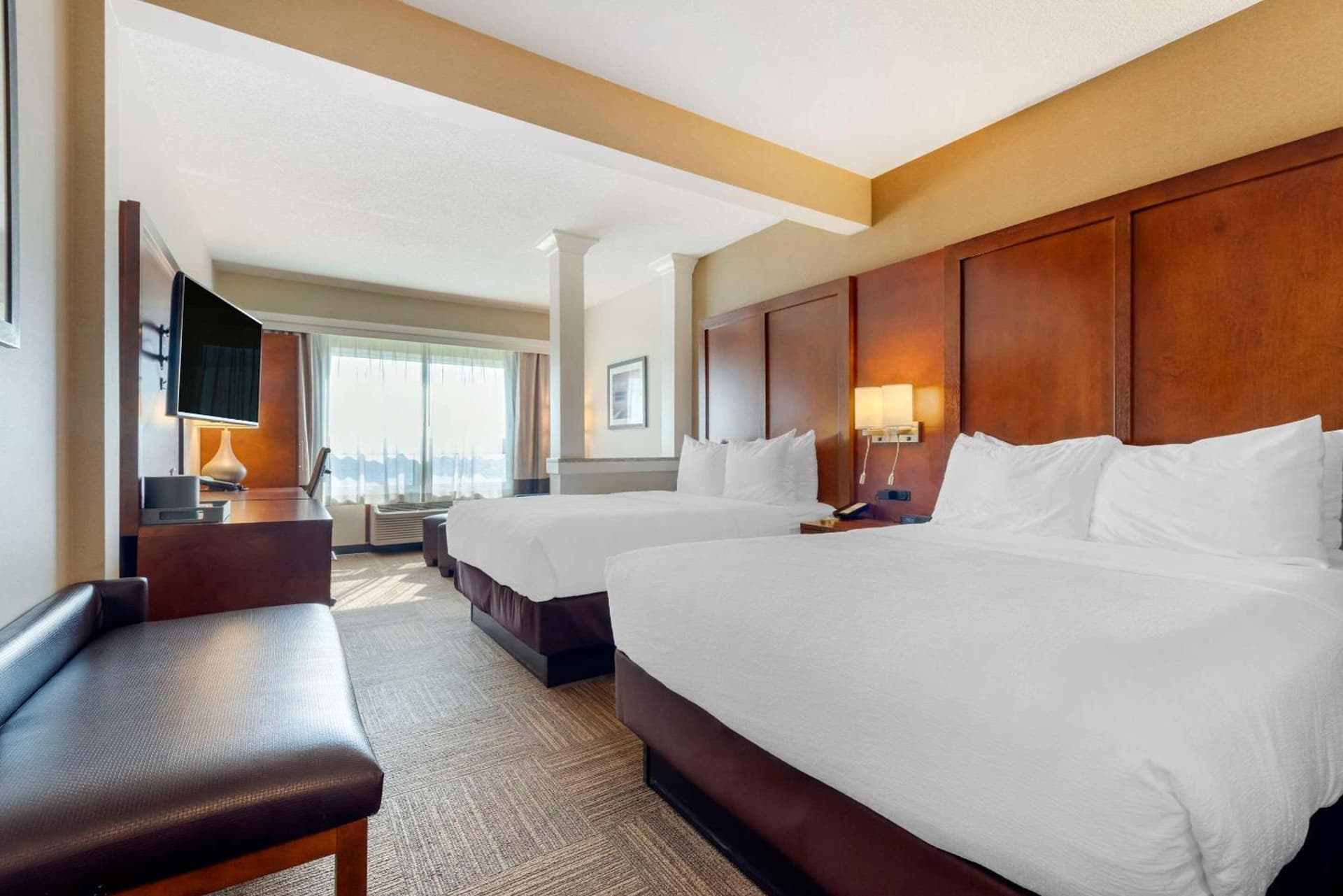 Lift Bridge Lodge, an Ascend Collection Hotel gallery photo in Duluth, MN — image 19