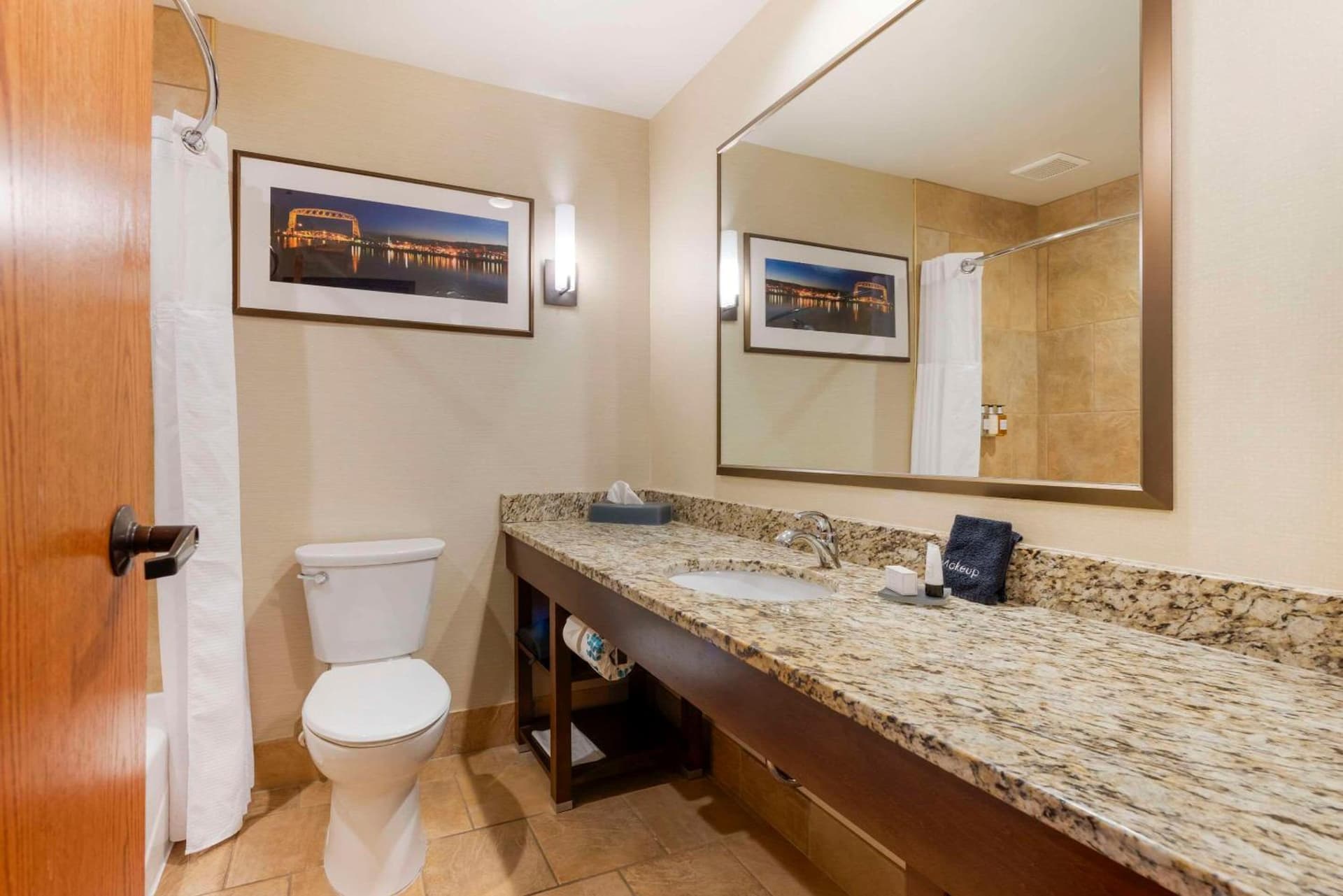 Lift Bridge Lodge, an Ascend Collection Hotel gallery photo in Duluth, MN — image 67