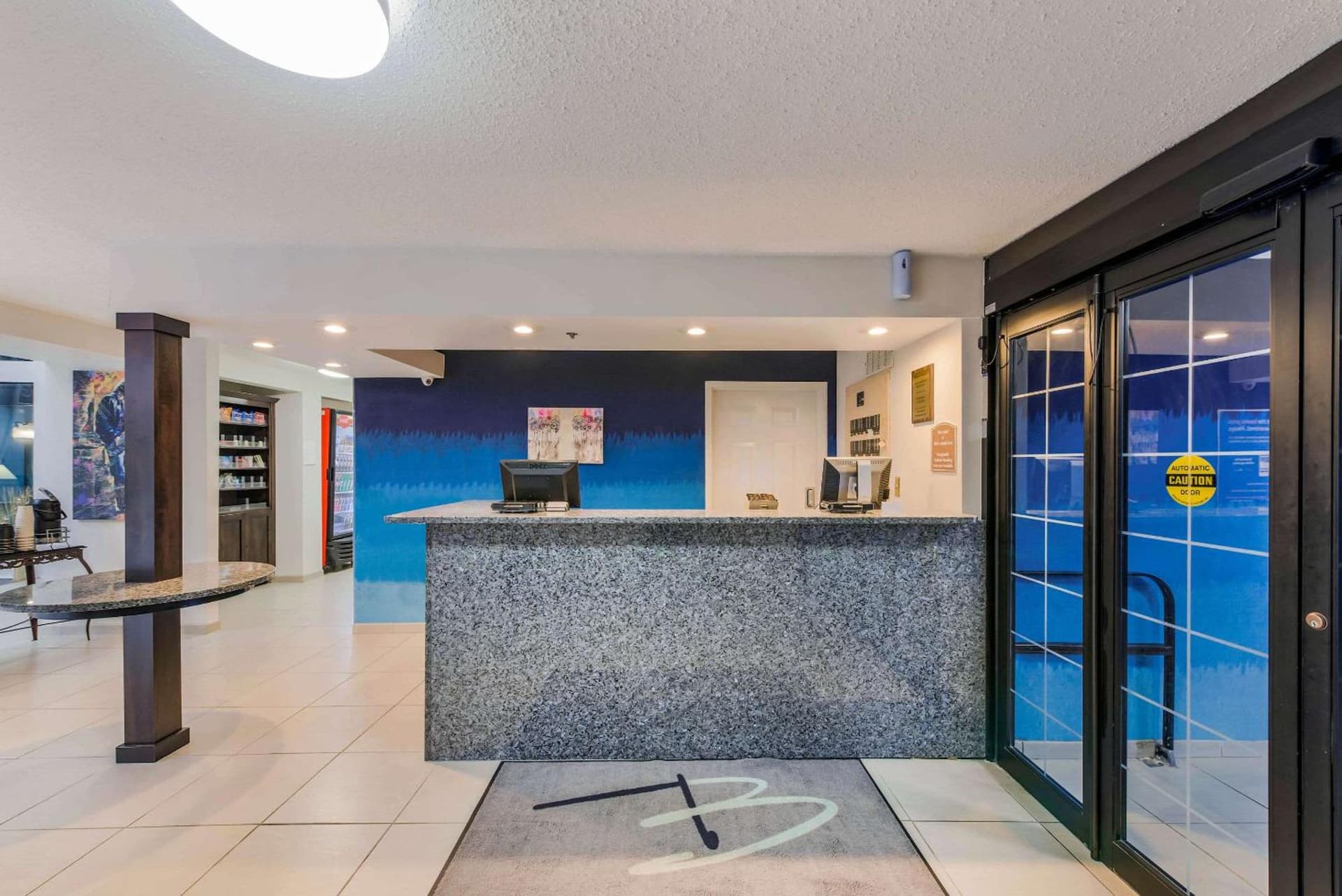The Blu Hotel Blue Ash Cincinnati, an Ascend Collection Hotel property views in Blue Ash, OH — gallery photo 3