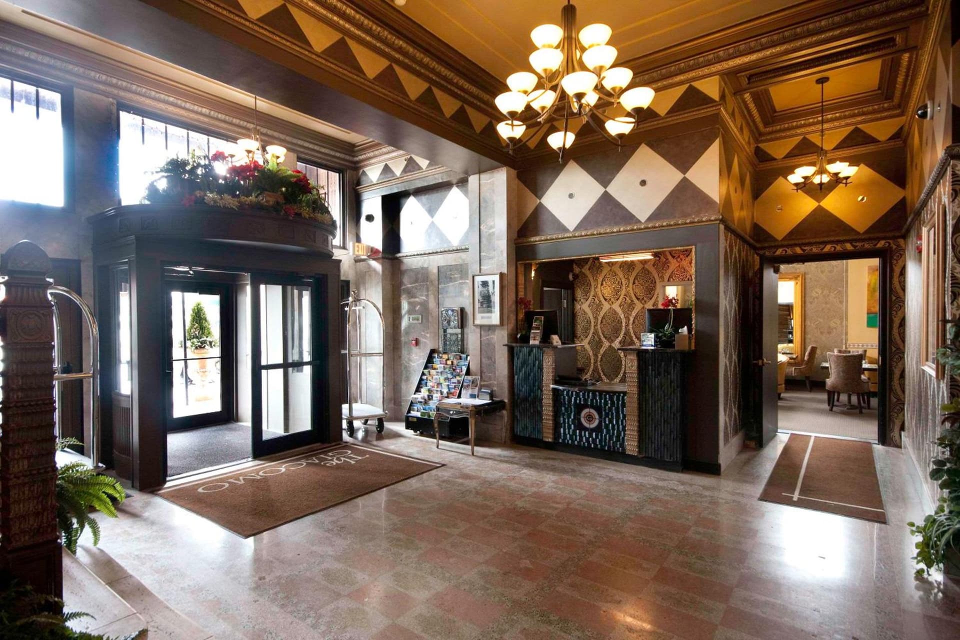 The Giacomo, an Ascend Collection Hotel property views in Niagara Falls, NY — gallery photo 3