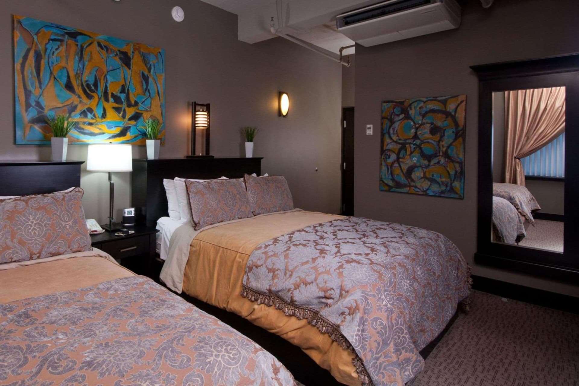 The Giacomo, an Ascend Collection Hotel gallery photo in Niagara Falls, NY — image 36