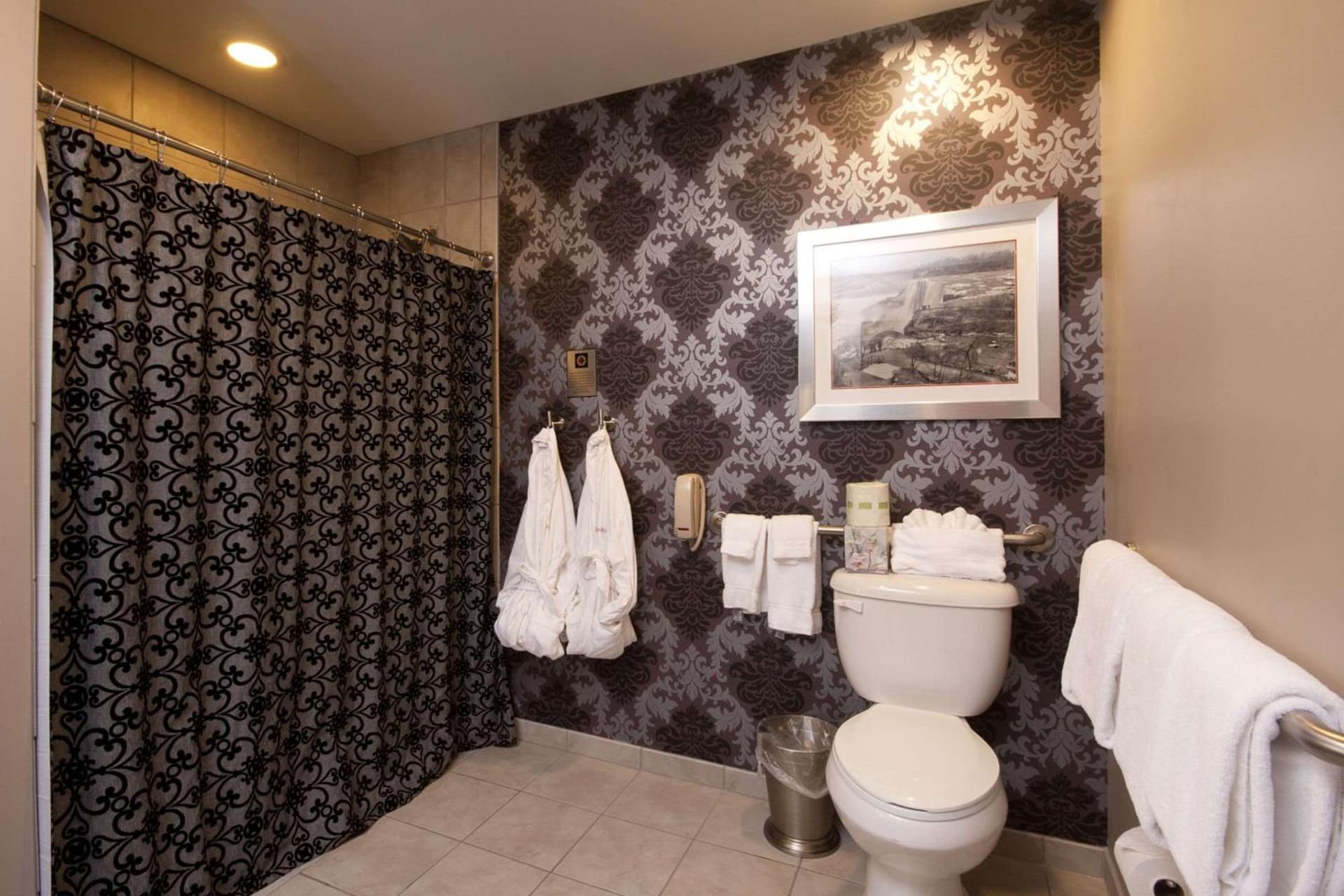 The Giacomo, an Ascend Collection Hotel gallery photo in Niagara Falls, NY — image 9