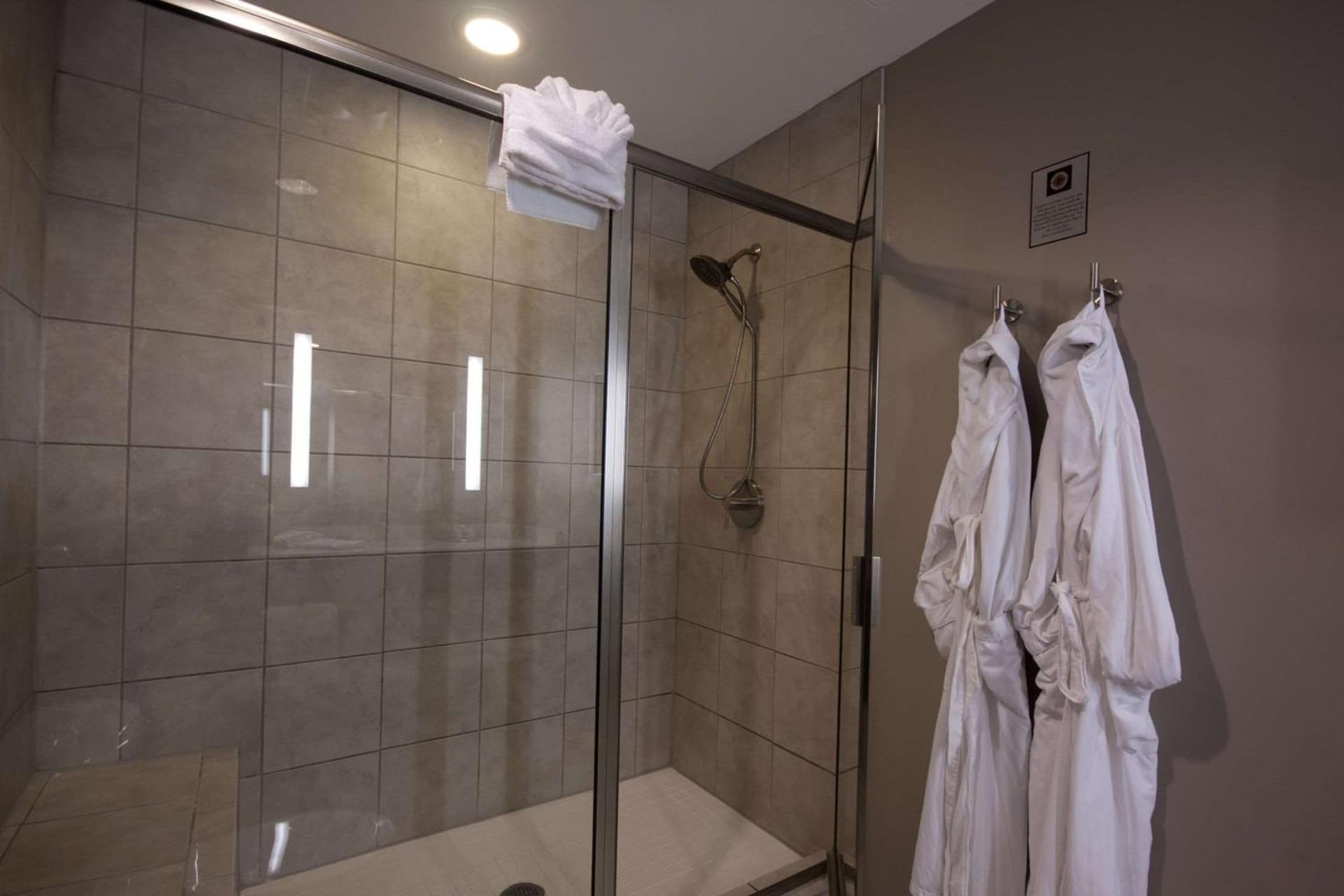 The Giacomo, an Ascend Collection Hotel gallery photo in Niagara Falls, NY — image 35