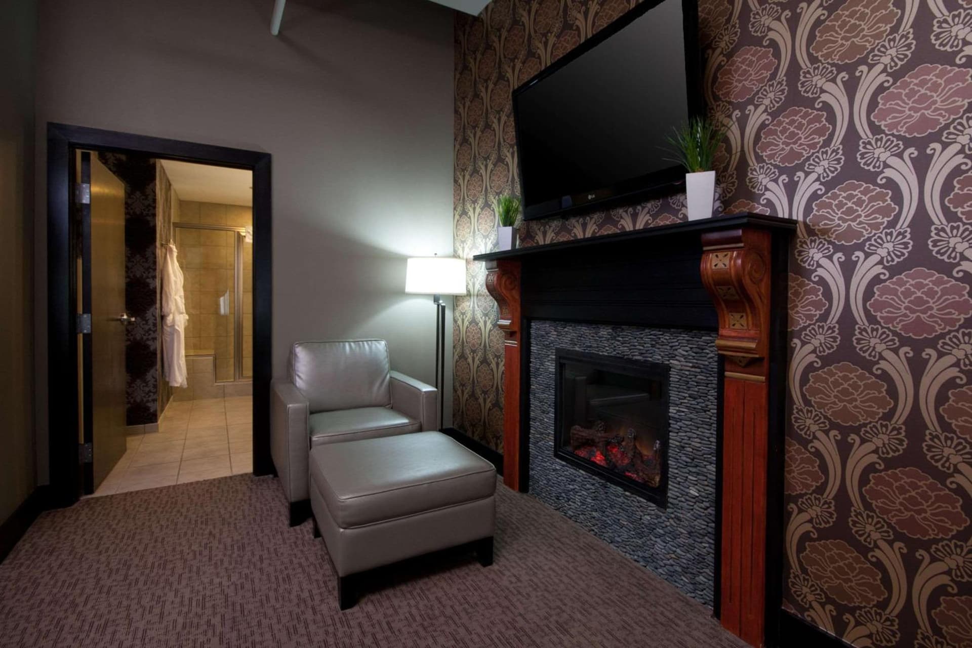 The Giacomo, an Ascend Collection Hotel gallery photo in Niagara Falls, NY — image 54