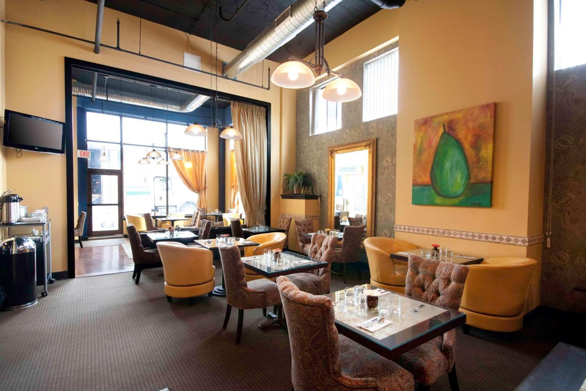The Giacomo, an Ascend Collection Hotel gallery photo in Niagara Falls, NY — image 7