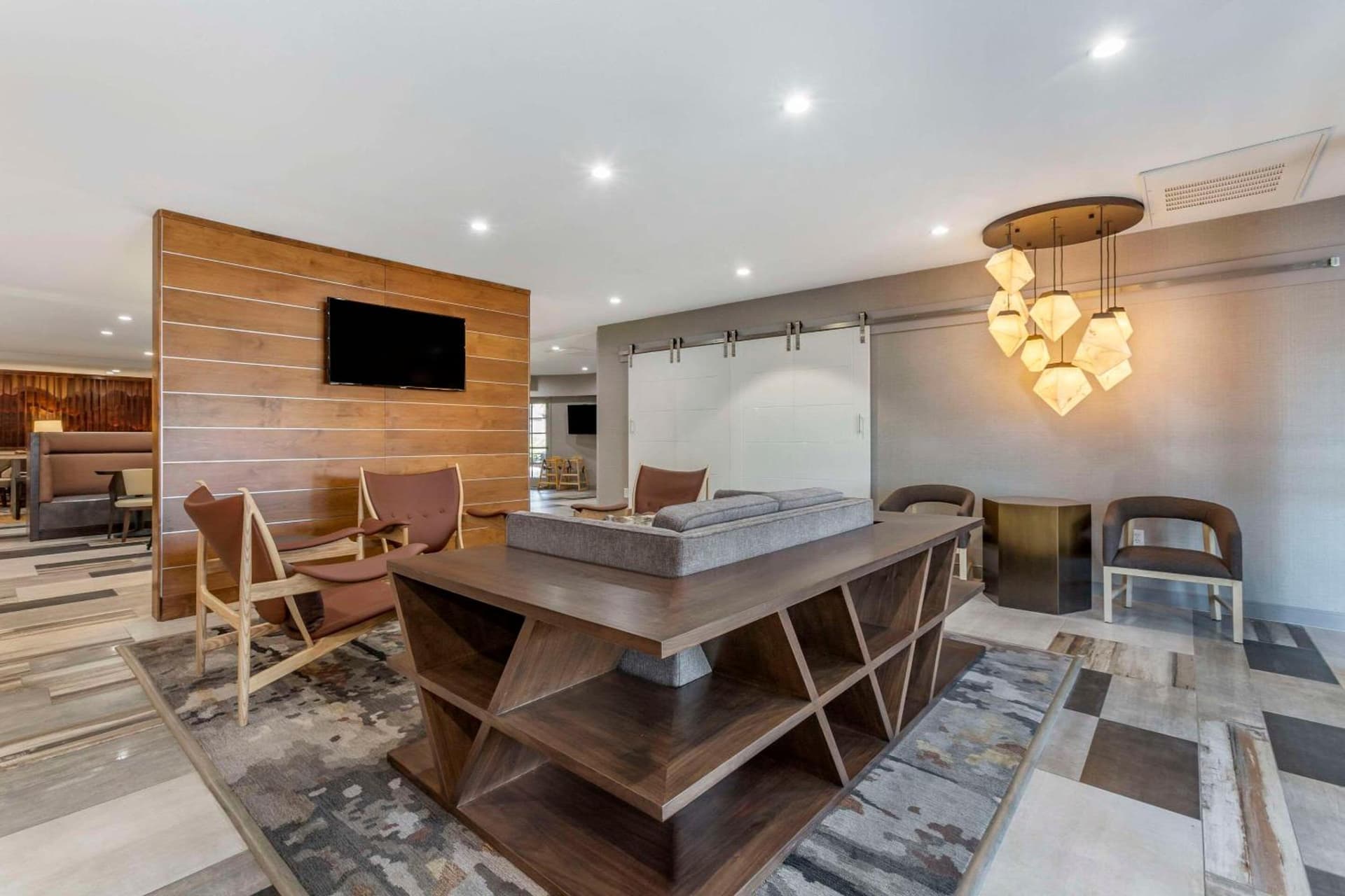 Windmill Suites Surprise - Phoenix, an Ascend Collection Hotel property views in Surprise, AZ — gallery photo 3