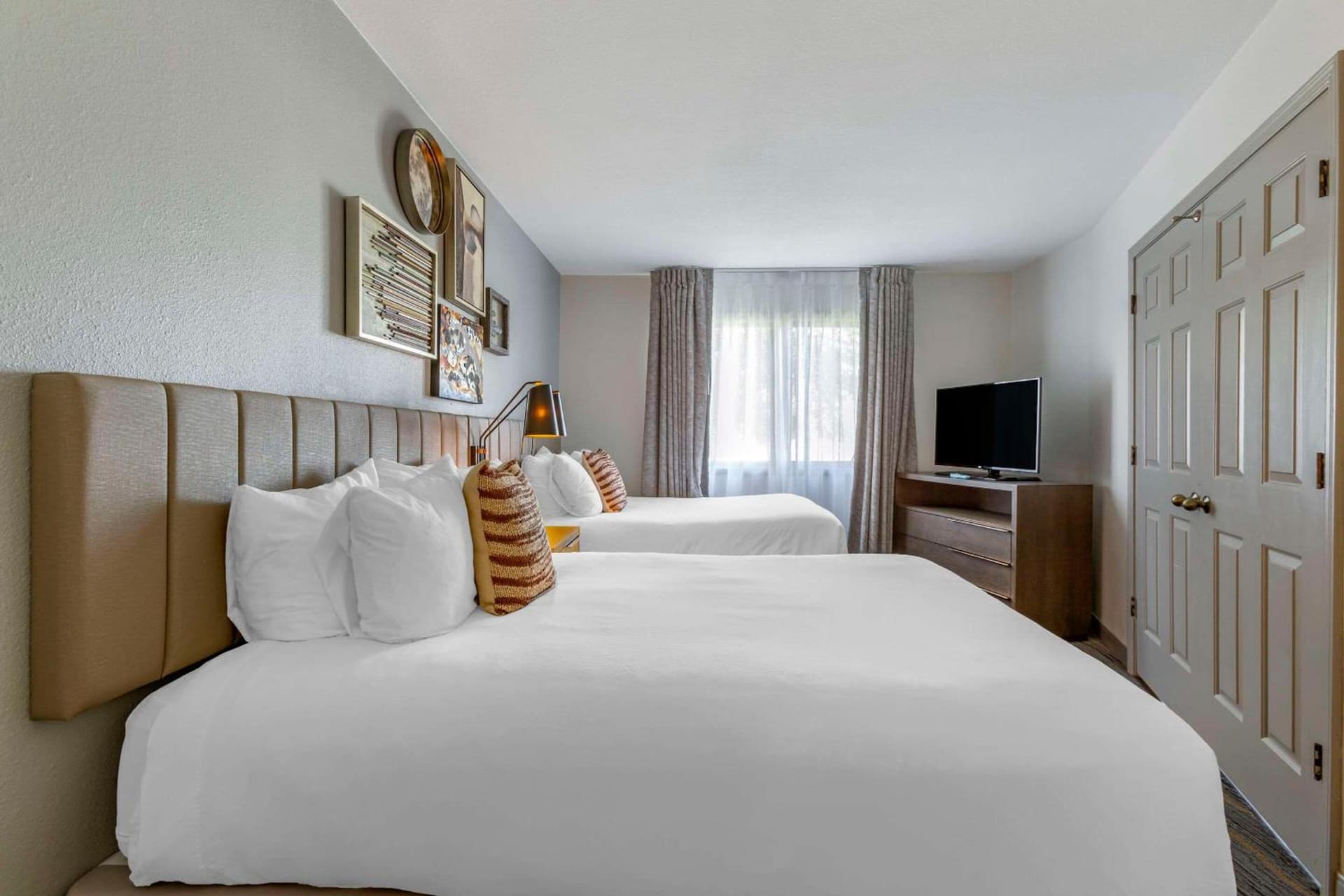 Windmill Suites Surprise - Phoenix, an Ascend Collection Hotel gallery photo in Surprise, AZ — image 8