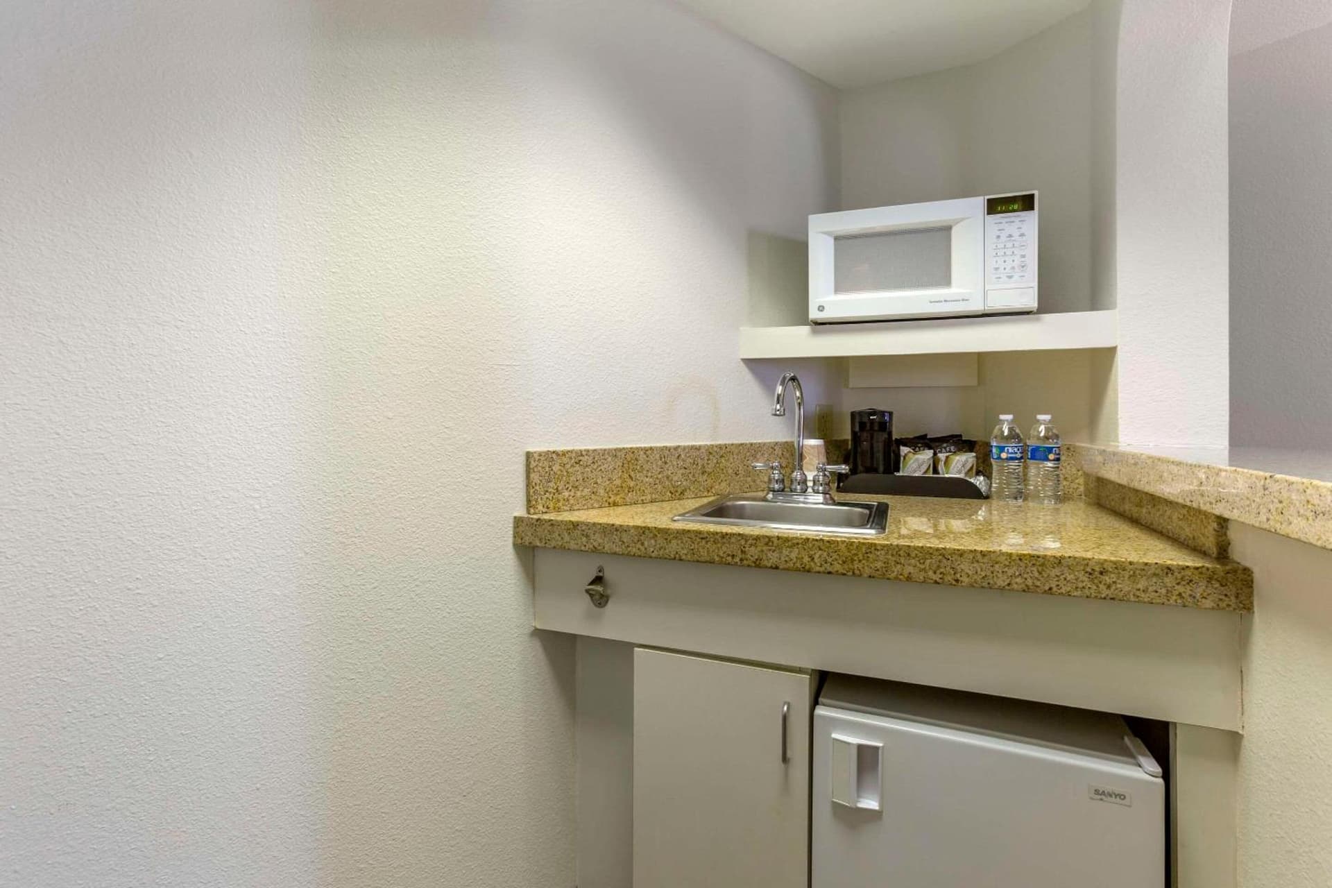 Windmill Suites Surprise - Phoenix, an Ascend Collection Hotel gallery photo in Surprise, AZ — image 33