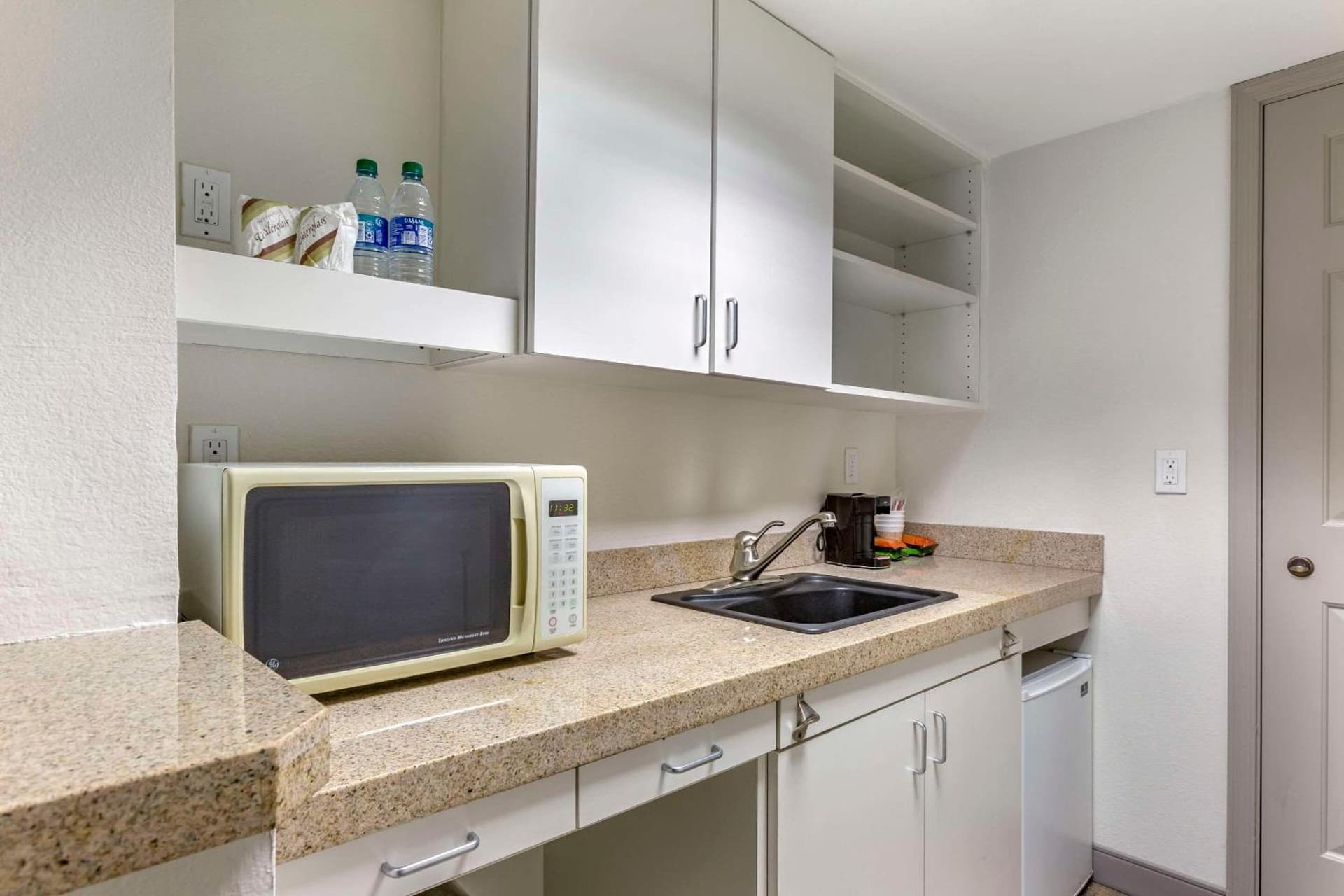 Windmill Suites Surprise - Phoenix, an Ascend Collection Hotel gallery photo in Surprise, AZ — image 4