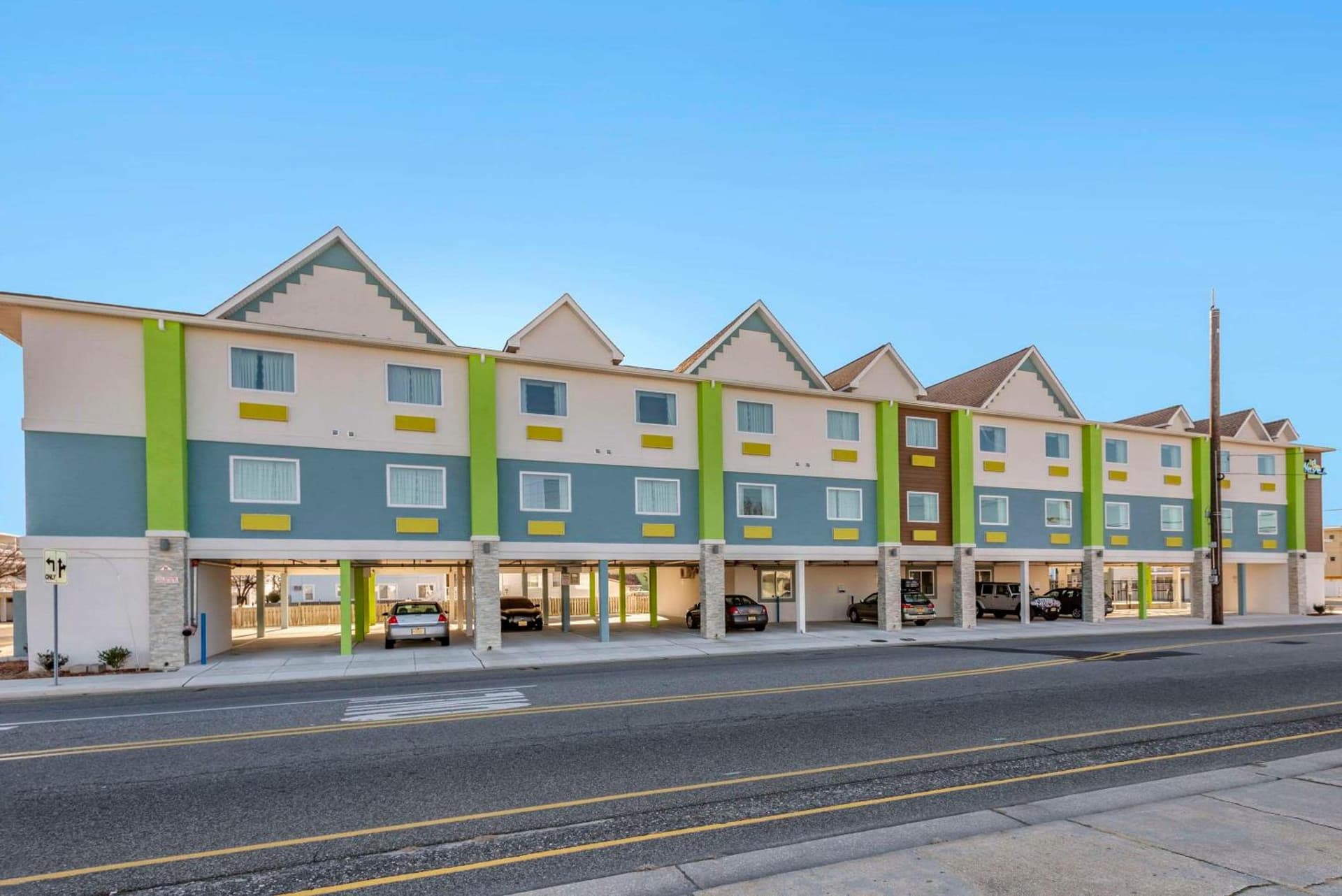 The Waves Hotel, an Ascend Collection Hotel featured exterior or lobby in Wildwood, NJ — similar hotel