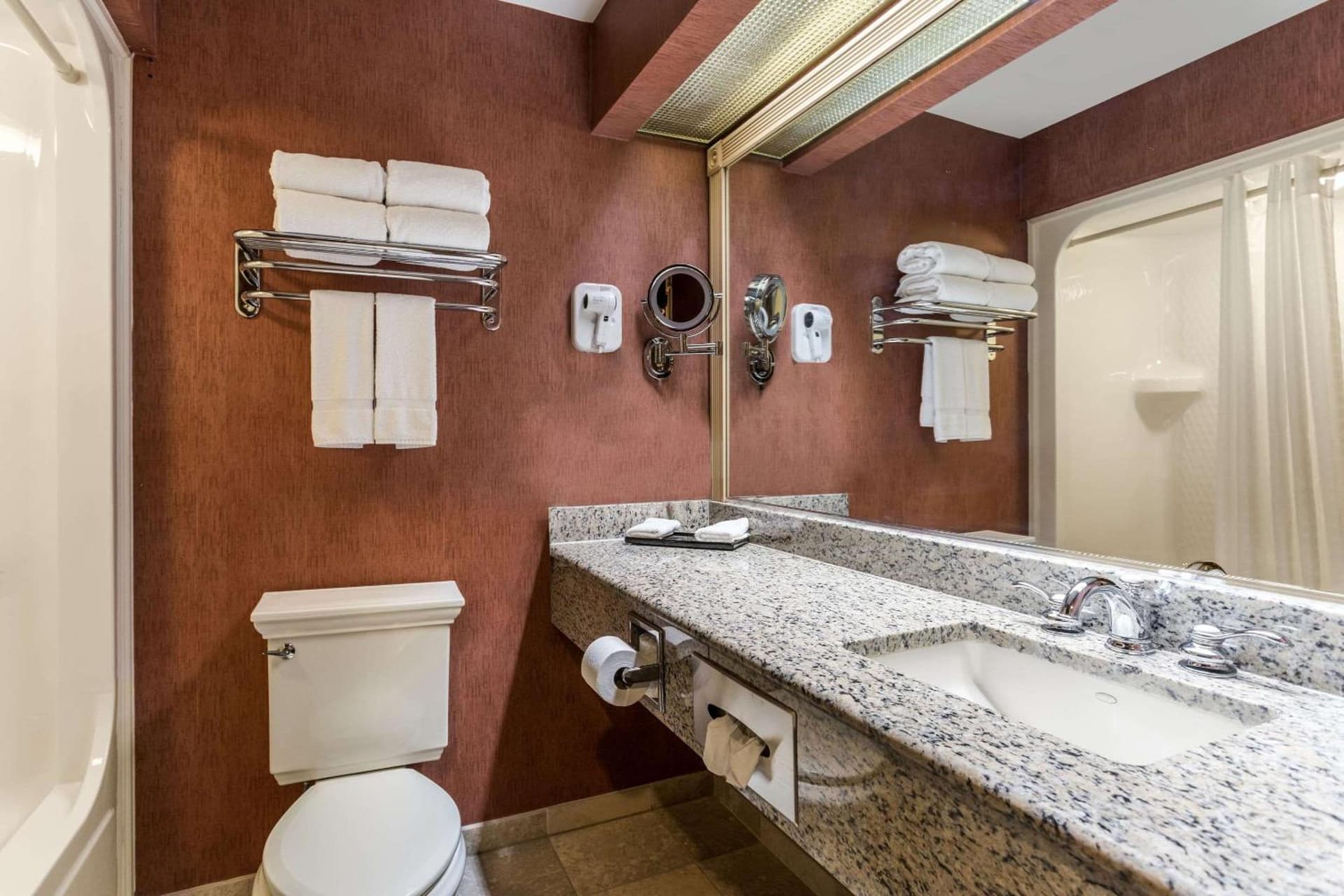 Traditions Hotel & Spa Johnson City - Binghamton, an Ascend Collection Hotel gallery photo in Johnson City, NY — image 21