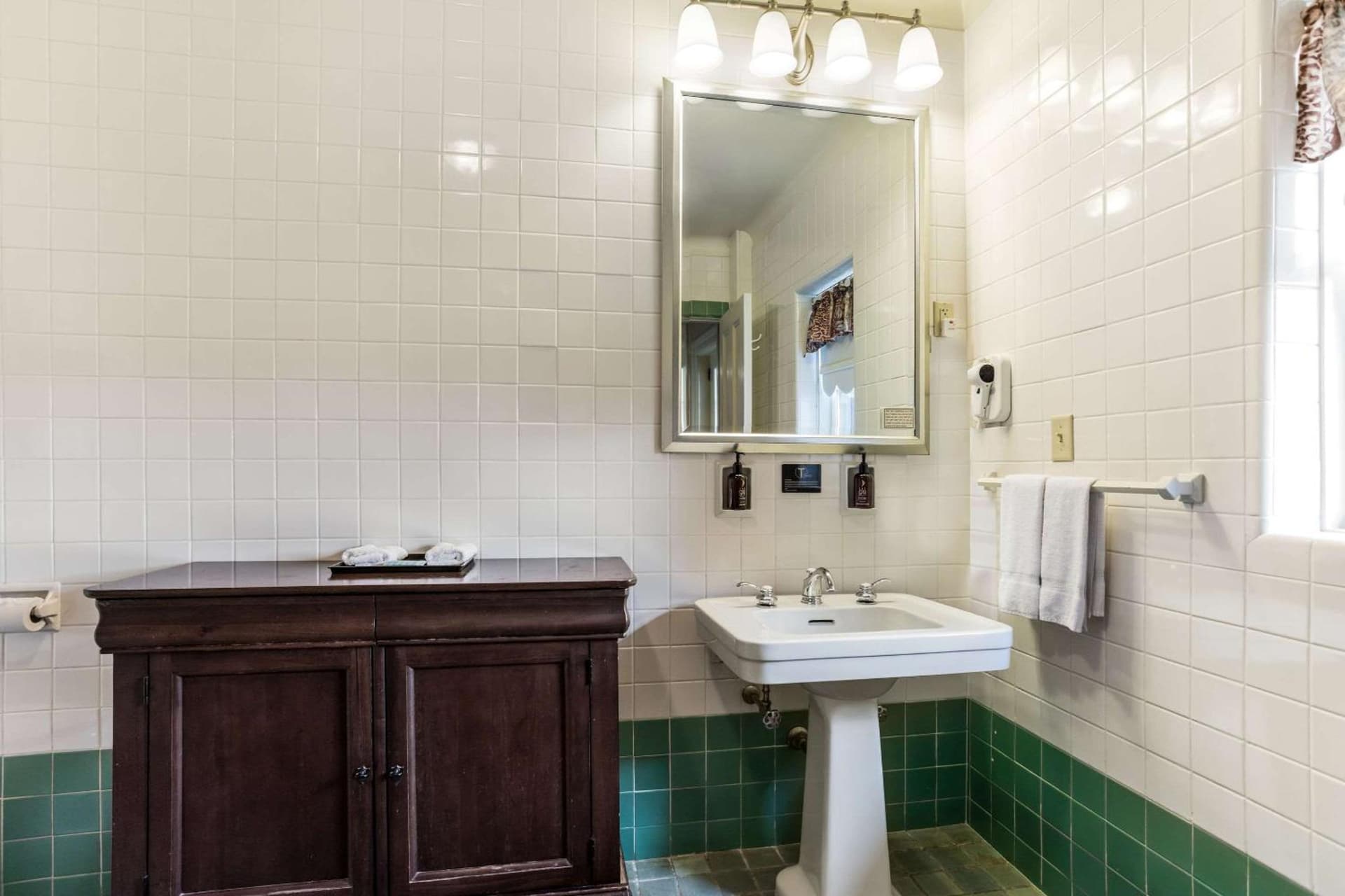 Traditions Hotel & Spa Johnson City - Binghamton, an Ascend Collection Hotel gallery photo in Johnson City, NY — image 41