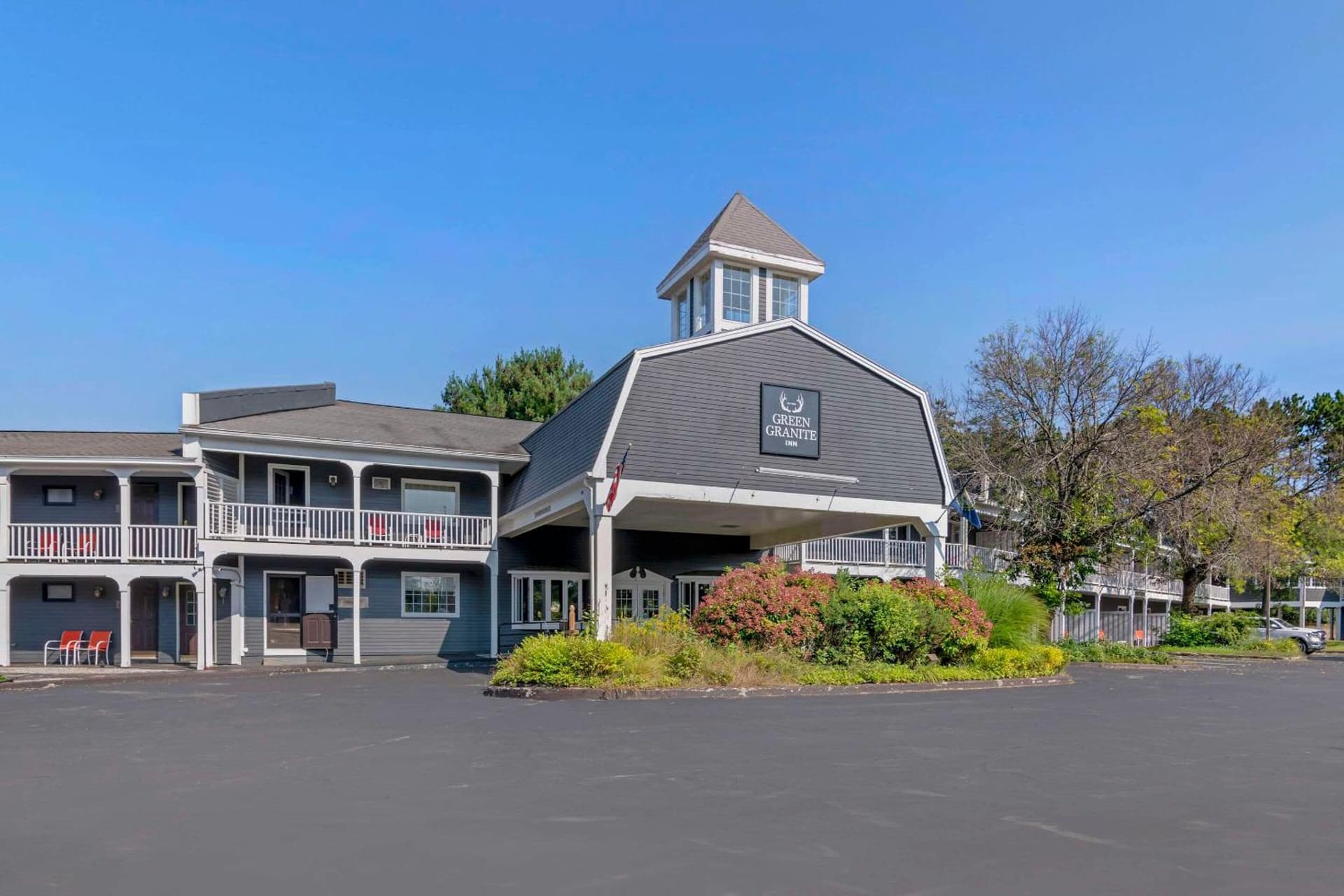 The Green Granite North Conway, an Ascend Collection Hotel interior in North Conway, NH — gallery photo 2