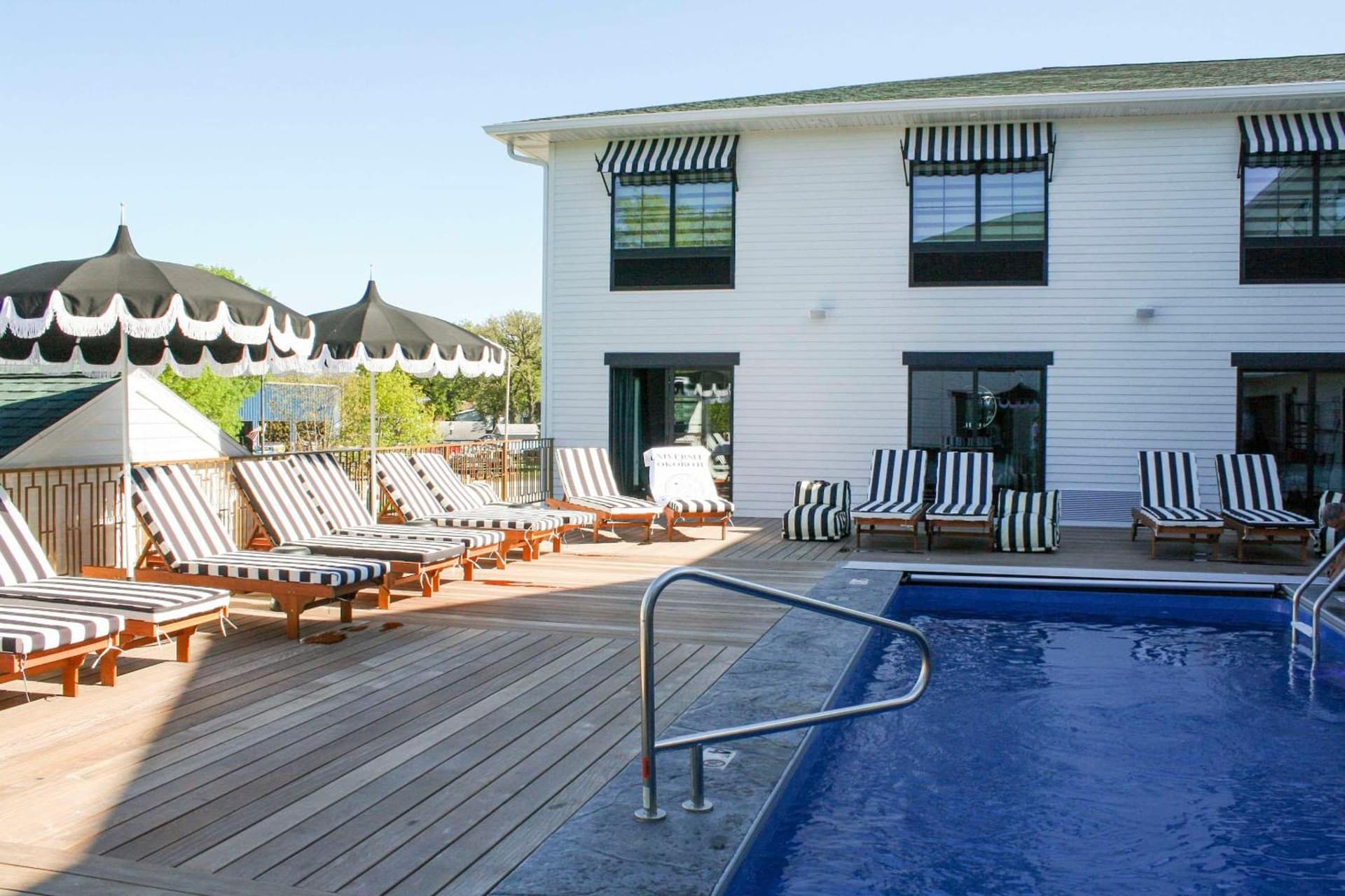 The Inn Hotel Lake Okoboji, an Ascend Collection Hotel interior in Arnolds Park, IA — gallery photo 2
