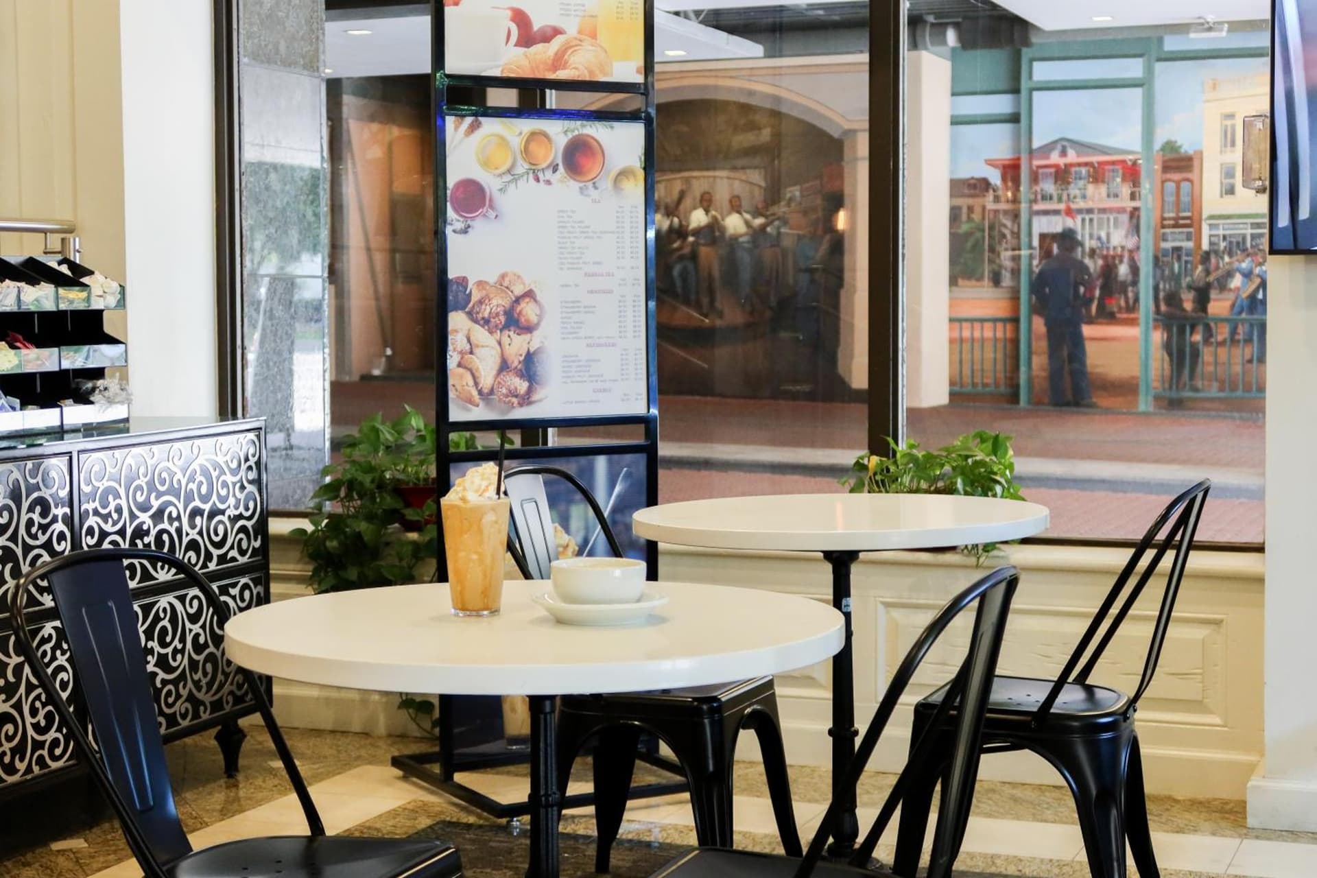 Holiday Inn New Orleans-Downtown Superdome by IHG property views in New Orleans, LA — gallery photo 3