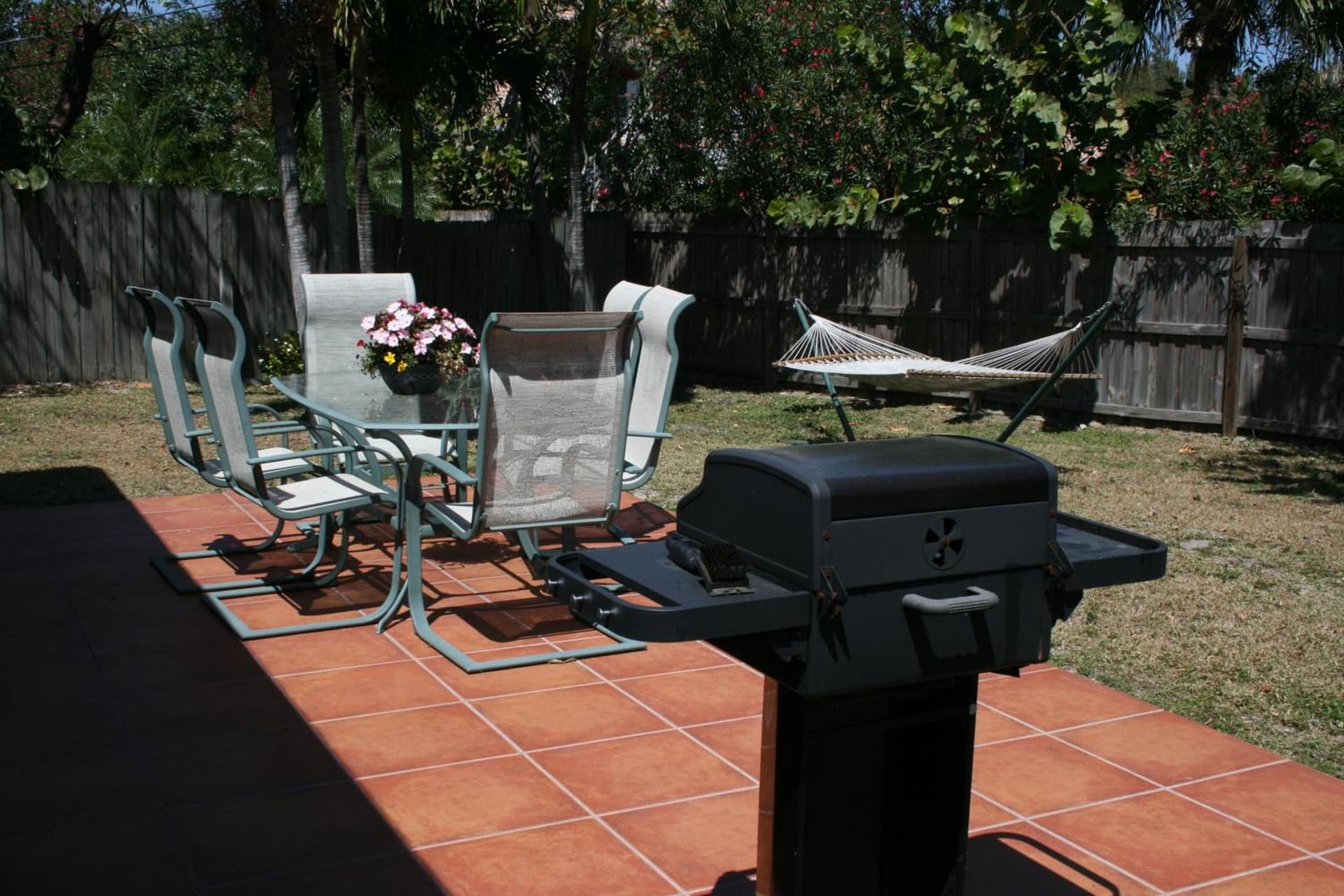All Pets Welcome, Across From Beach, Tiki Hut — hotel in Jensen Beach, Florida