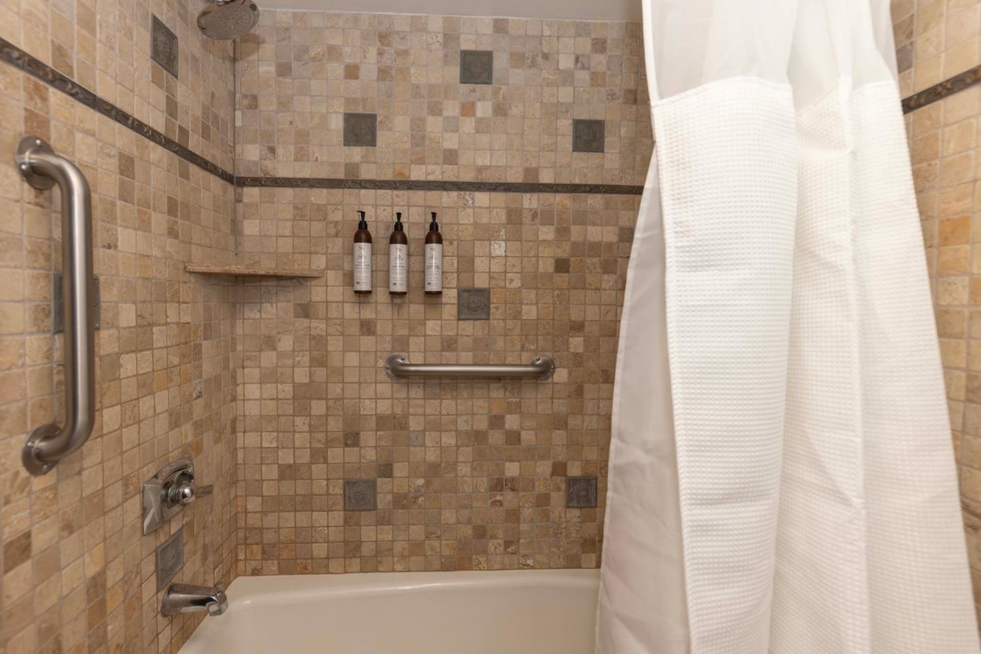 NEW! Marriott Slope View Ski in Ski out Luxury Studio Sleeps 4 Full kitchen, Amenities & Fee Parking property views in Breckenridge, CO — gallery photo 3