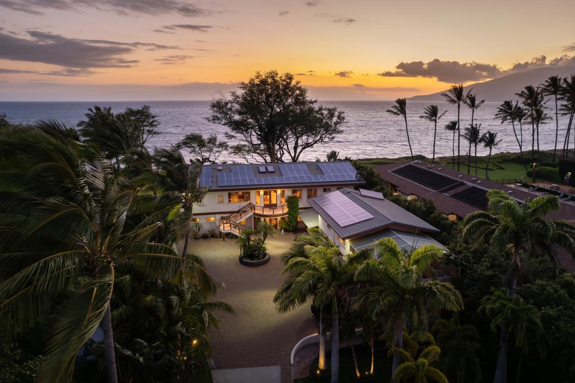 Aloha Aku Honu2 Suite - Relax by the Sea in Tranquility featured exterior or lobby in Kihei, HI — similar hotel
