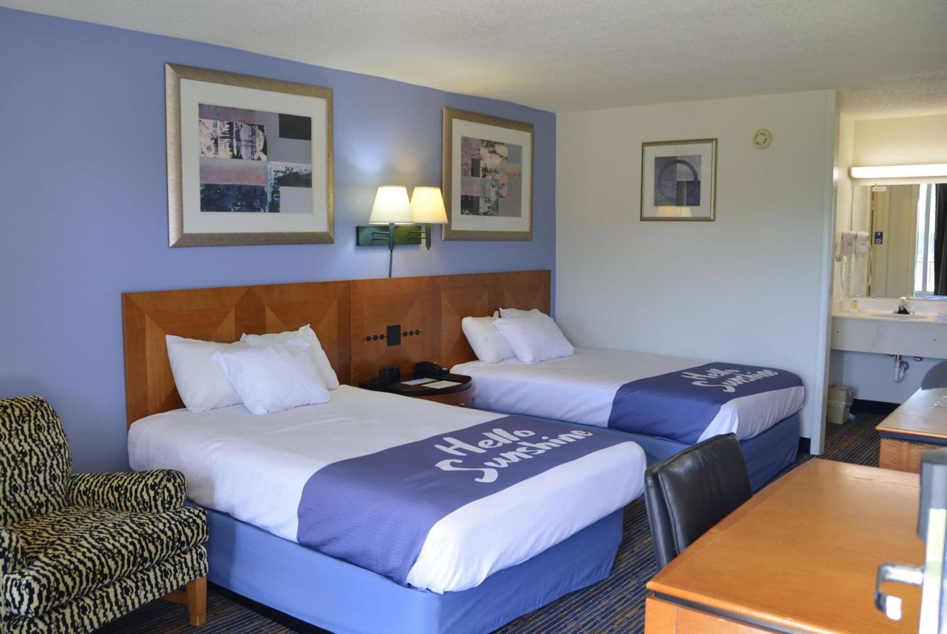 Days Inn by Wyndham Luray Shenandoah gallery photo in Luray, VA — image 32