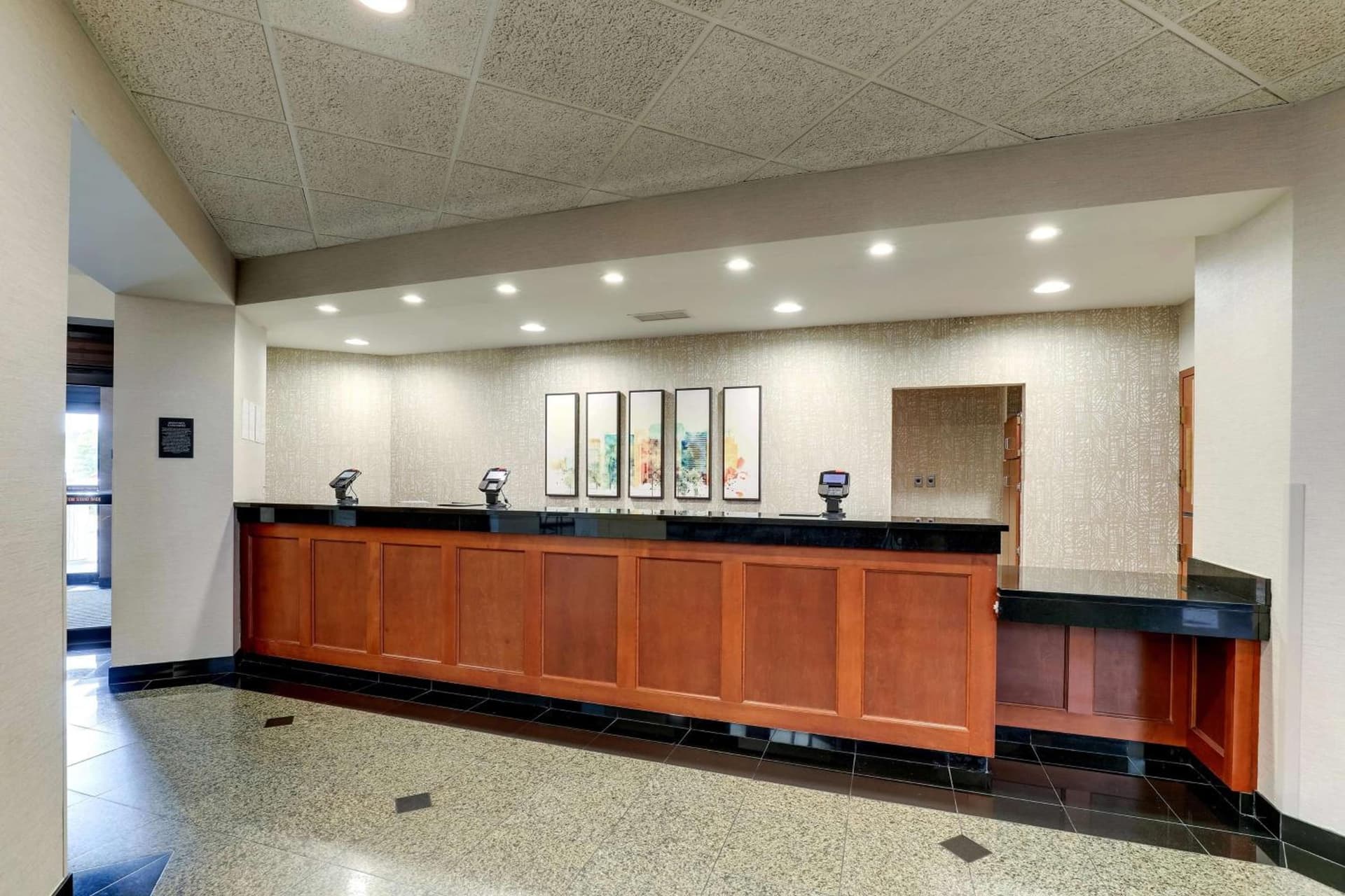 Drury Inn & Suites Birmingham Lakeshore Drive gallery photo in Birmingham, AL — image 57
