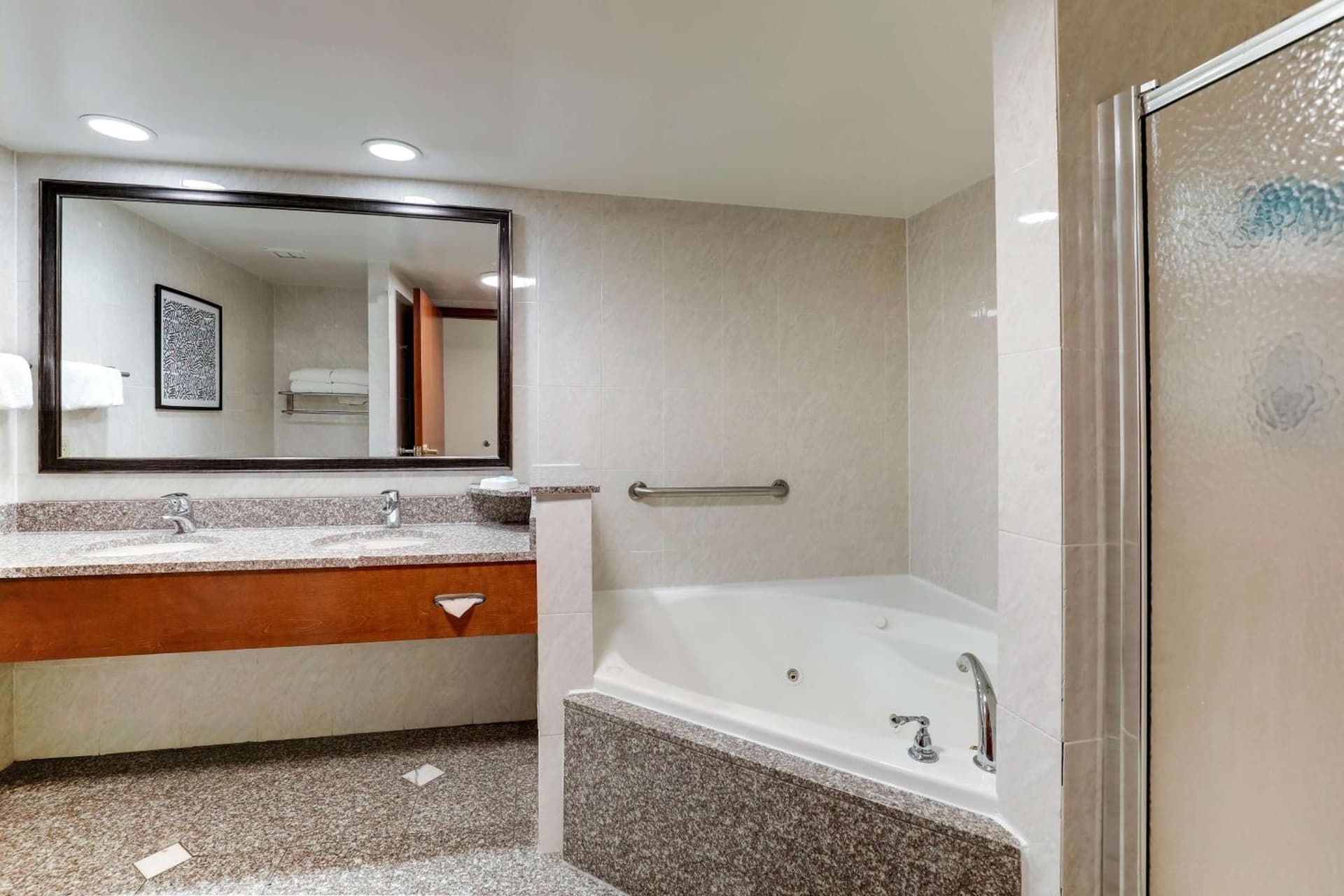 Drury Inn & Suites Birmingham Lakeshore Drive gallery photo in Birmingham, AL — image 41