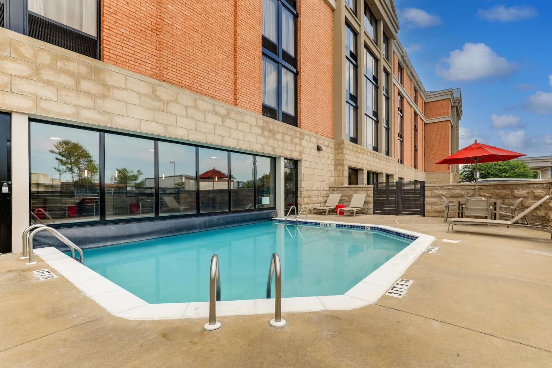 Drury Inn & Suites Birmingham Lakeshore Drive gallery photo in Birmingham, AL — image 59