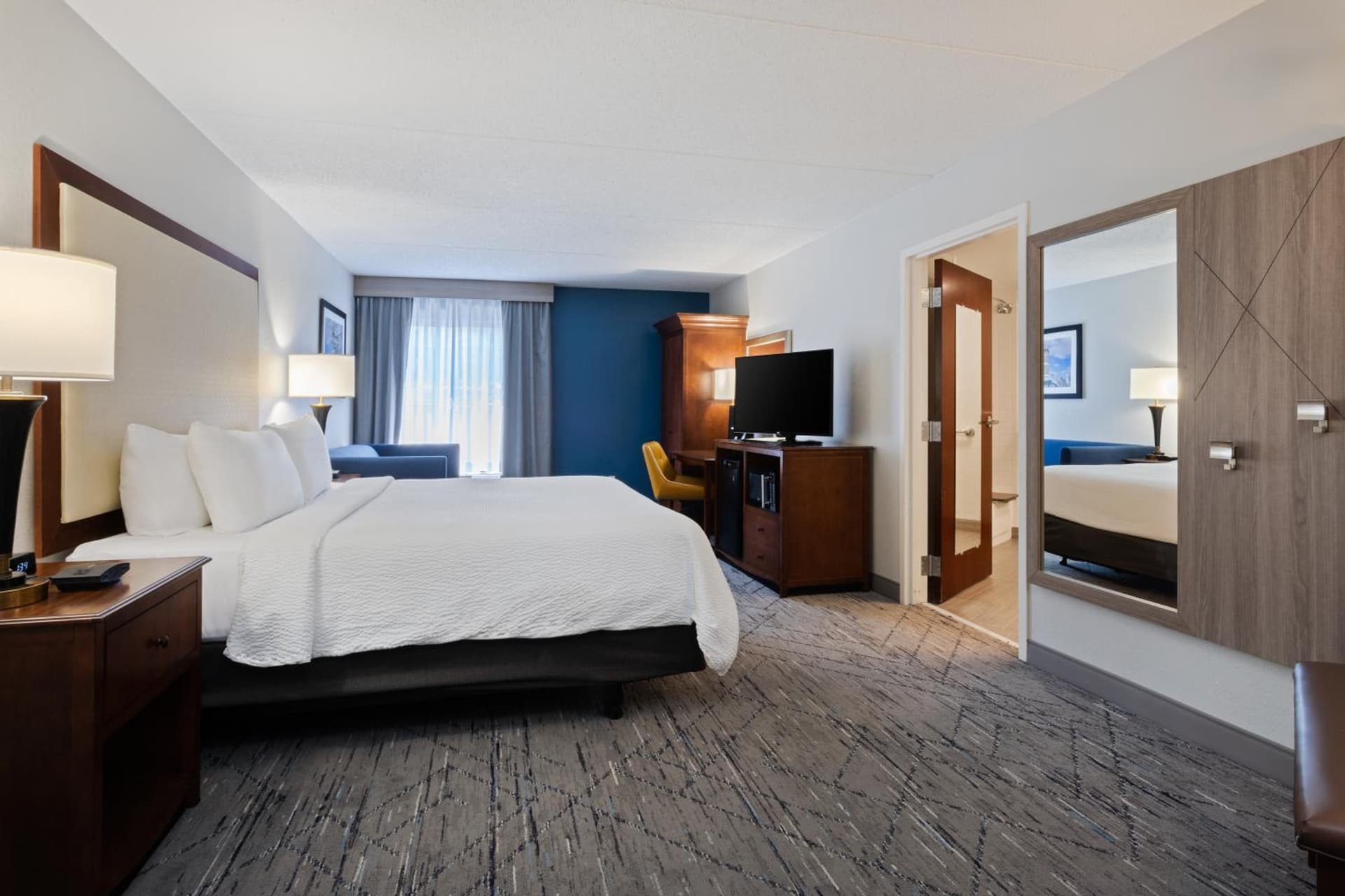 Holiday Inn Express & Suites Cincinnati Riverfront by IHG gallery photo in Covington, KY — image 16